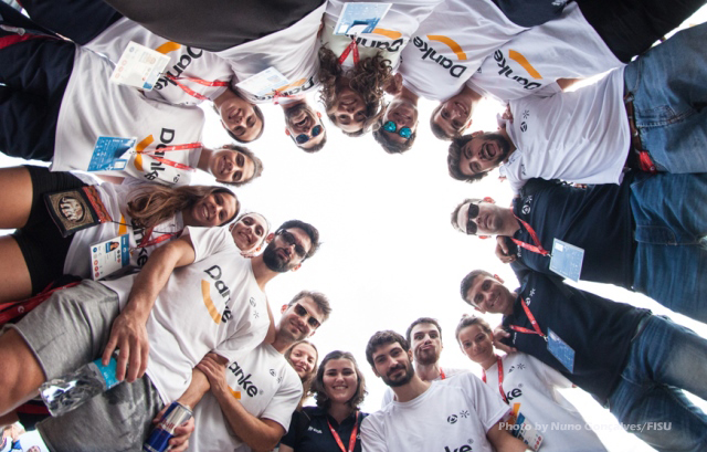 Thumbnail da galeria 2016