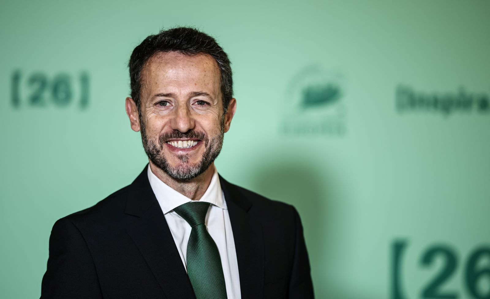 A imagem pode conter: Verde, Capital, Europeia, Guimarães abriu