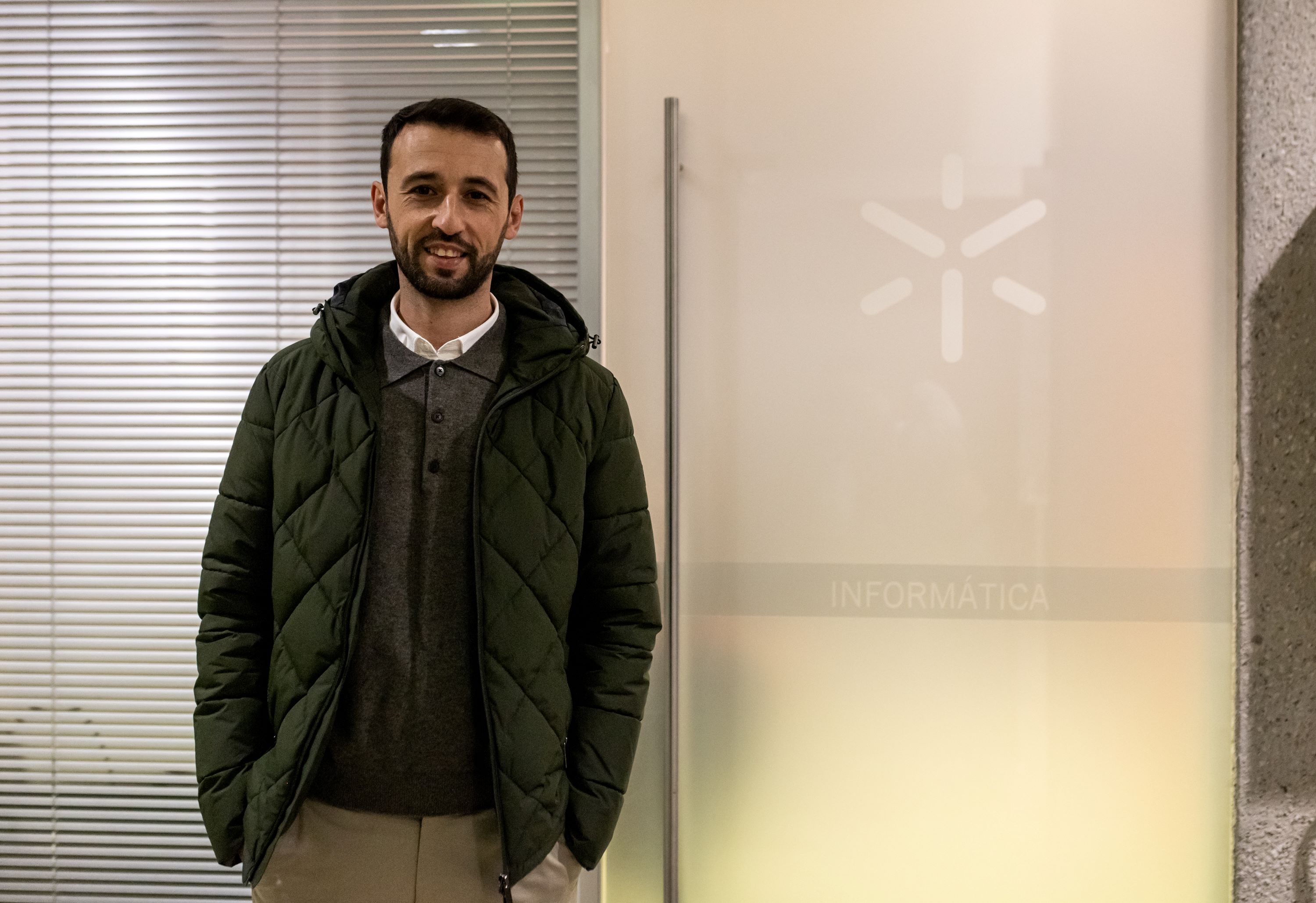 A imagem pode conter: Luís, Resende, PERCURSOS… Luís Resende