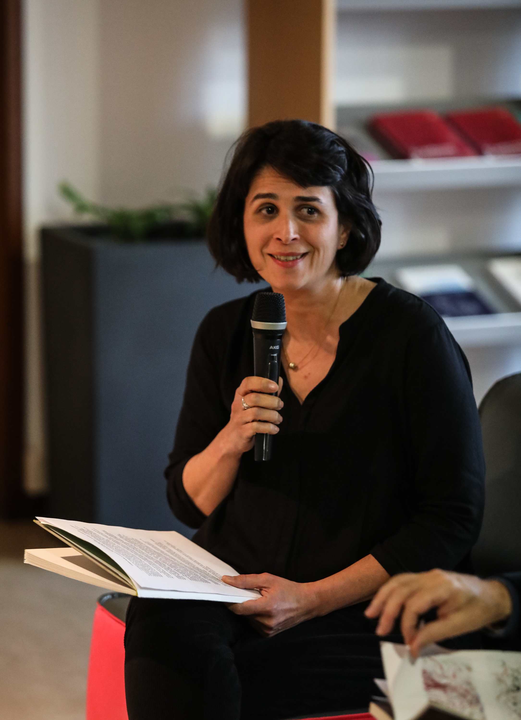 Imagem número 7 da galeria Lançamento do livro Evidência Futura