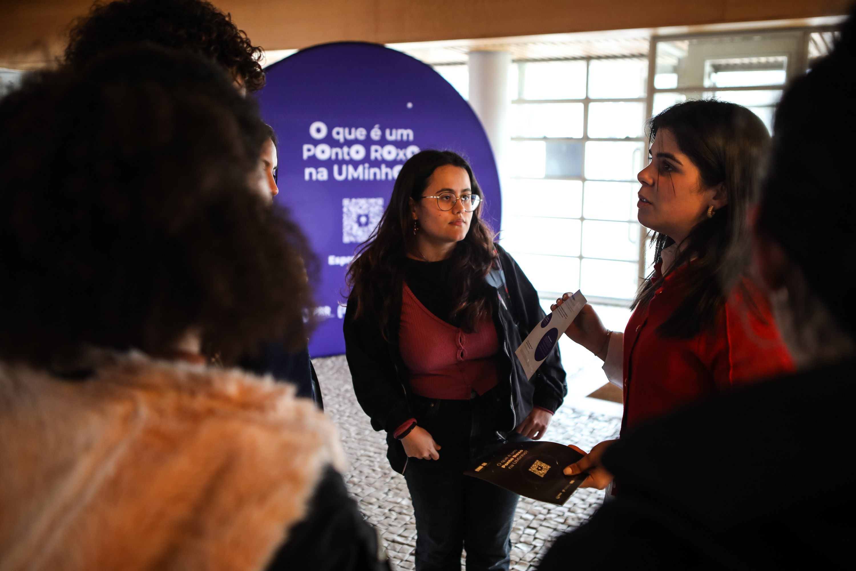 Imagem número 8 da galeria Ponto Roxo