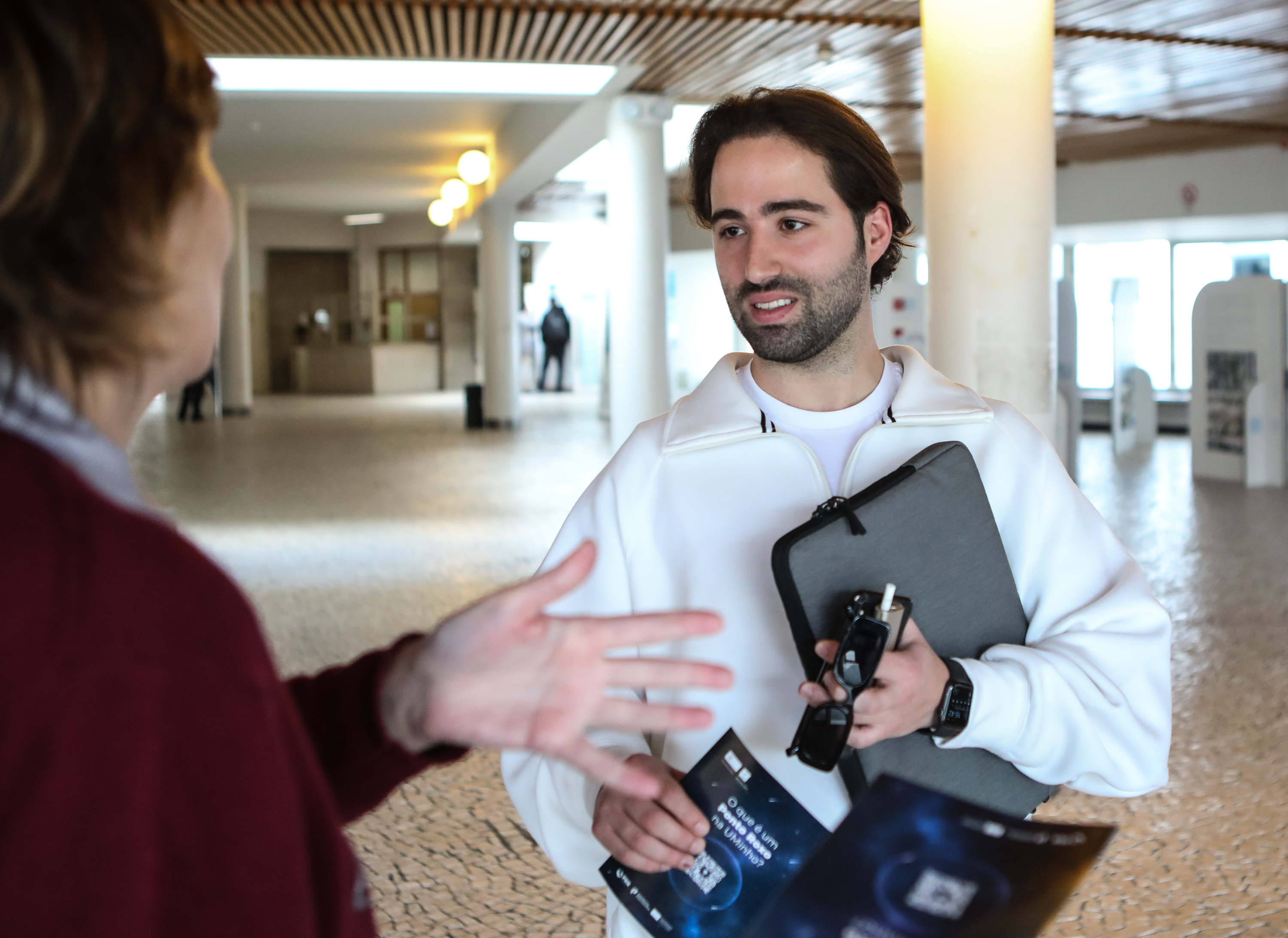 Imagem número 6 da galeria Ponto Roxo