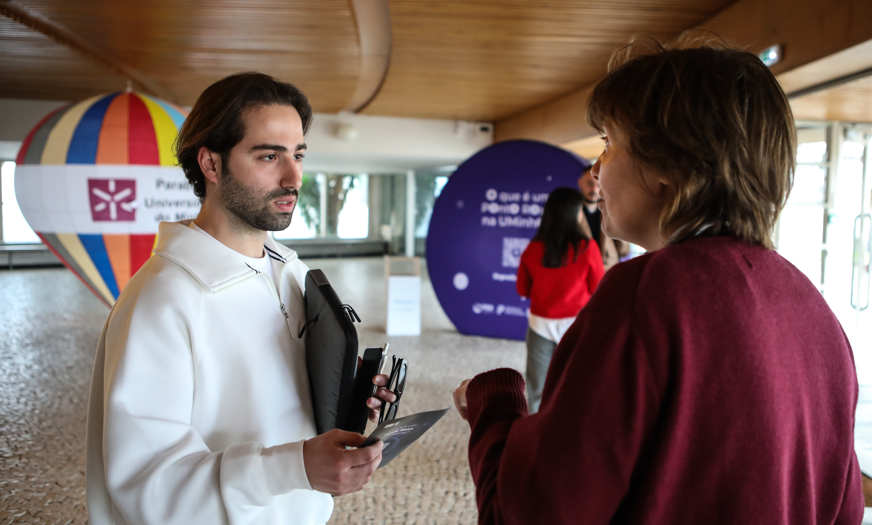 Imagem número 4 da galeria Ponto Roxo