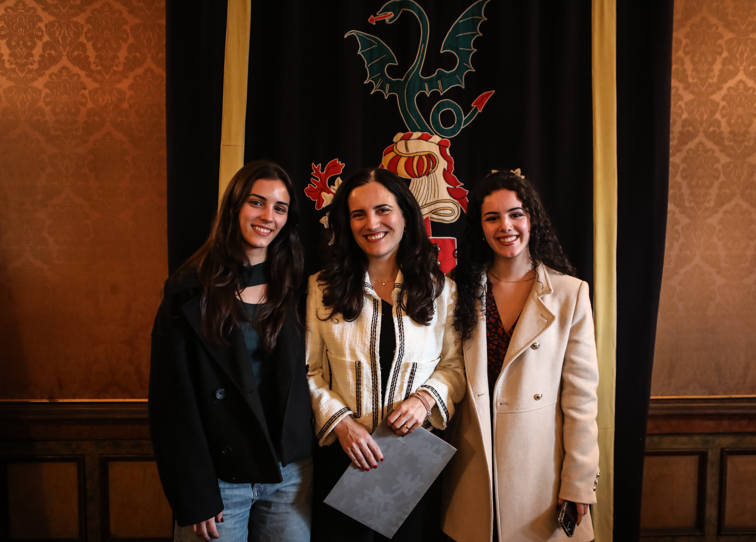 Imagem número 4 da galeria Tomada de posse da Vice-Reitora Sandra Paiva