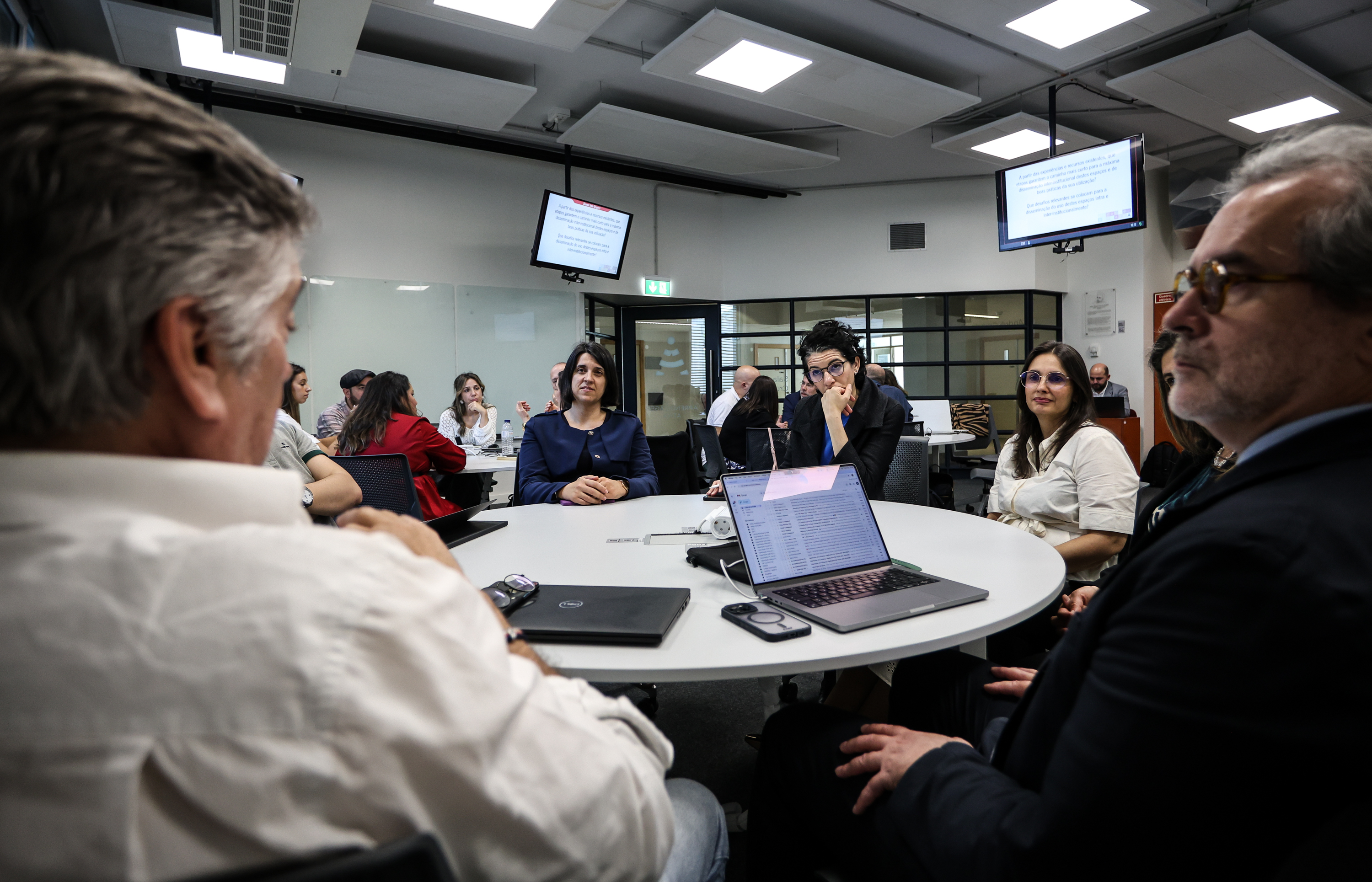 Imagem número 1 da galeria Aniversário Sala André Cruz