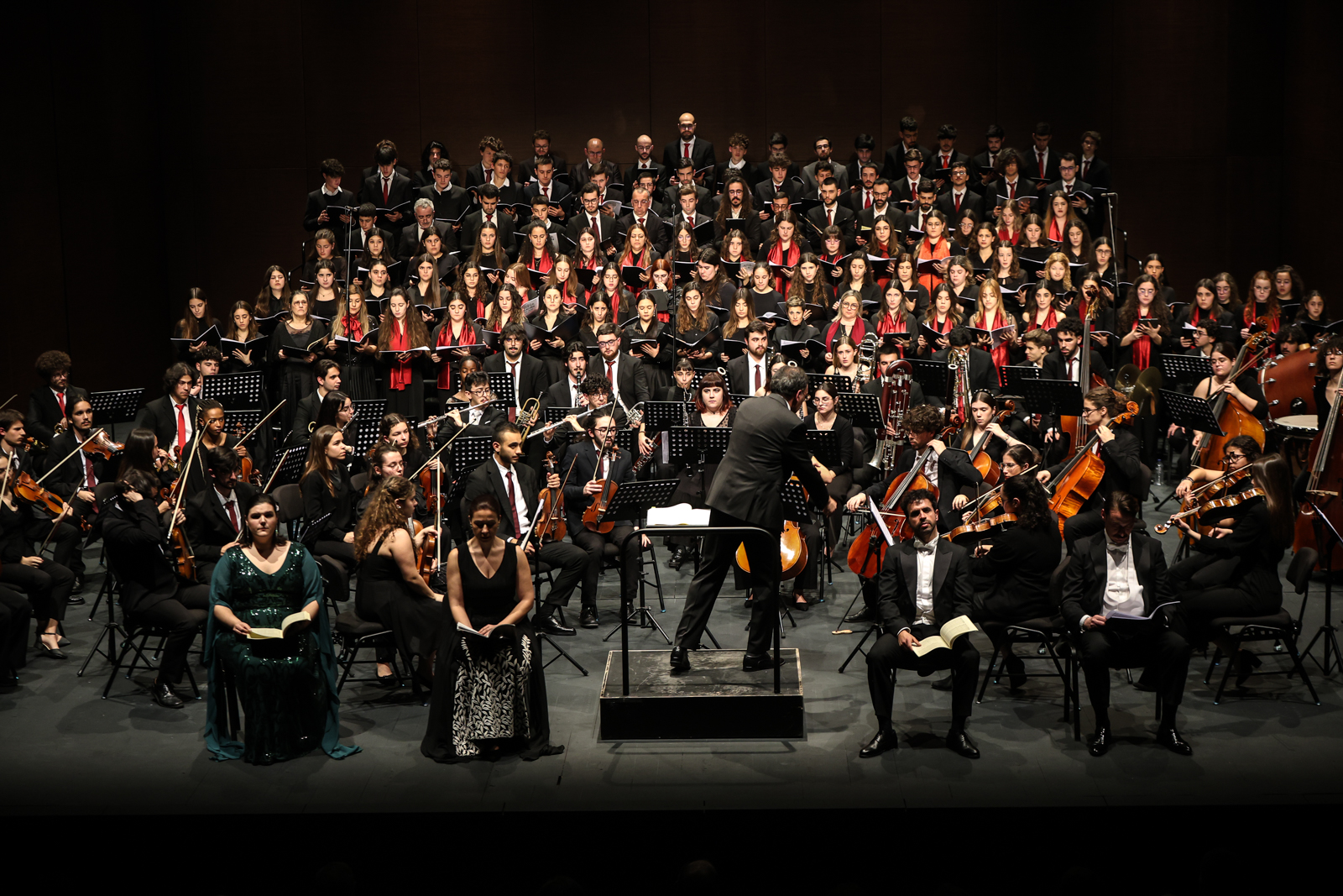 Imagem número 6 da galeria Concerto 50 Anos - Guimarães