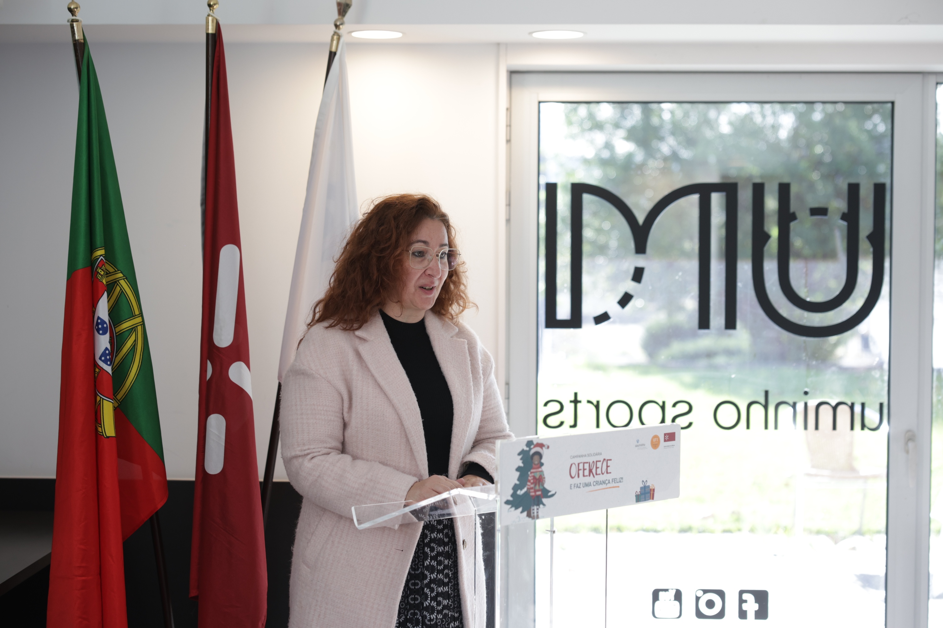 Imagem número 10 da galeria Entrega de Brinquedos