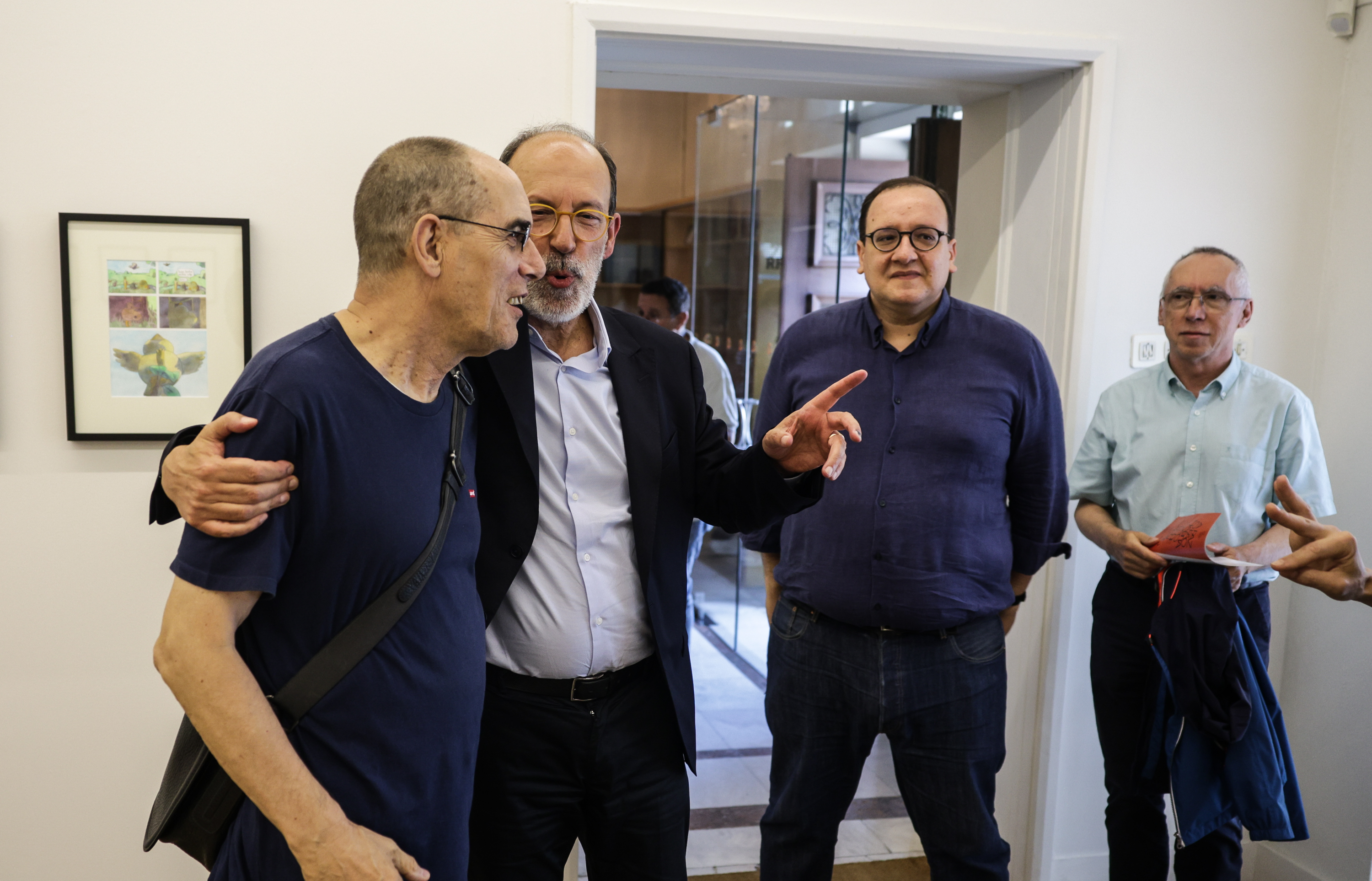 Imagem número 9 da galeria A Paz O Pão Habitação Saúde Educação