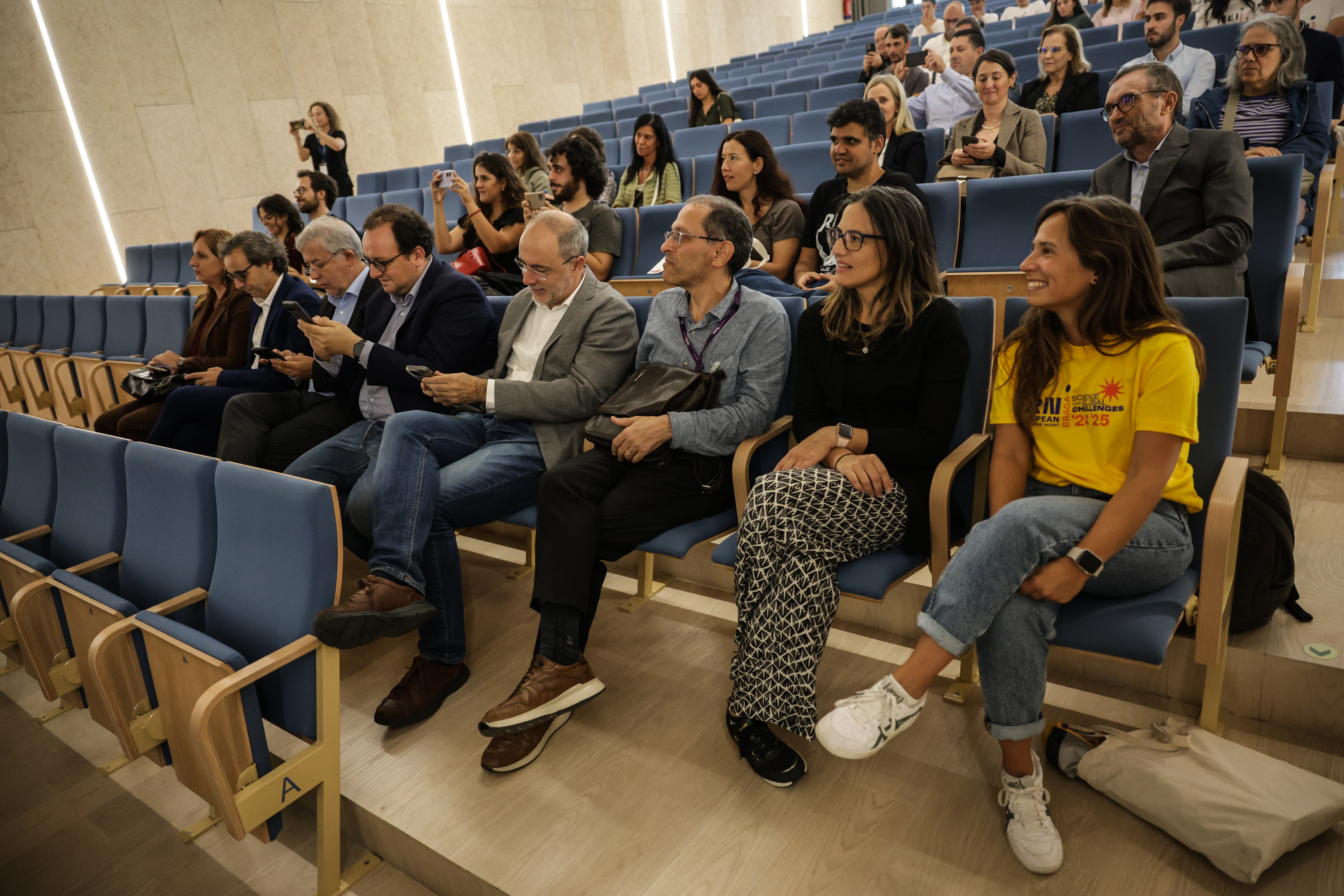 Imagem número 2 da galeria Noite dos Investigadores