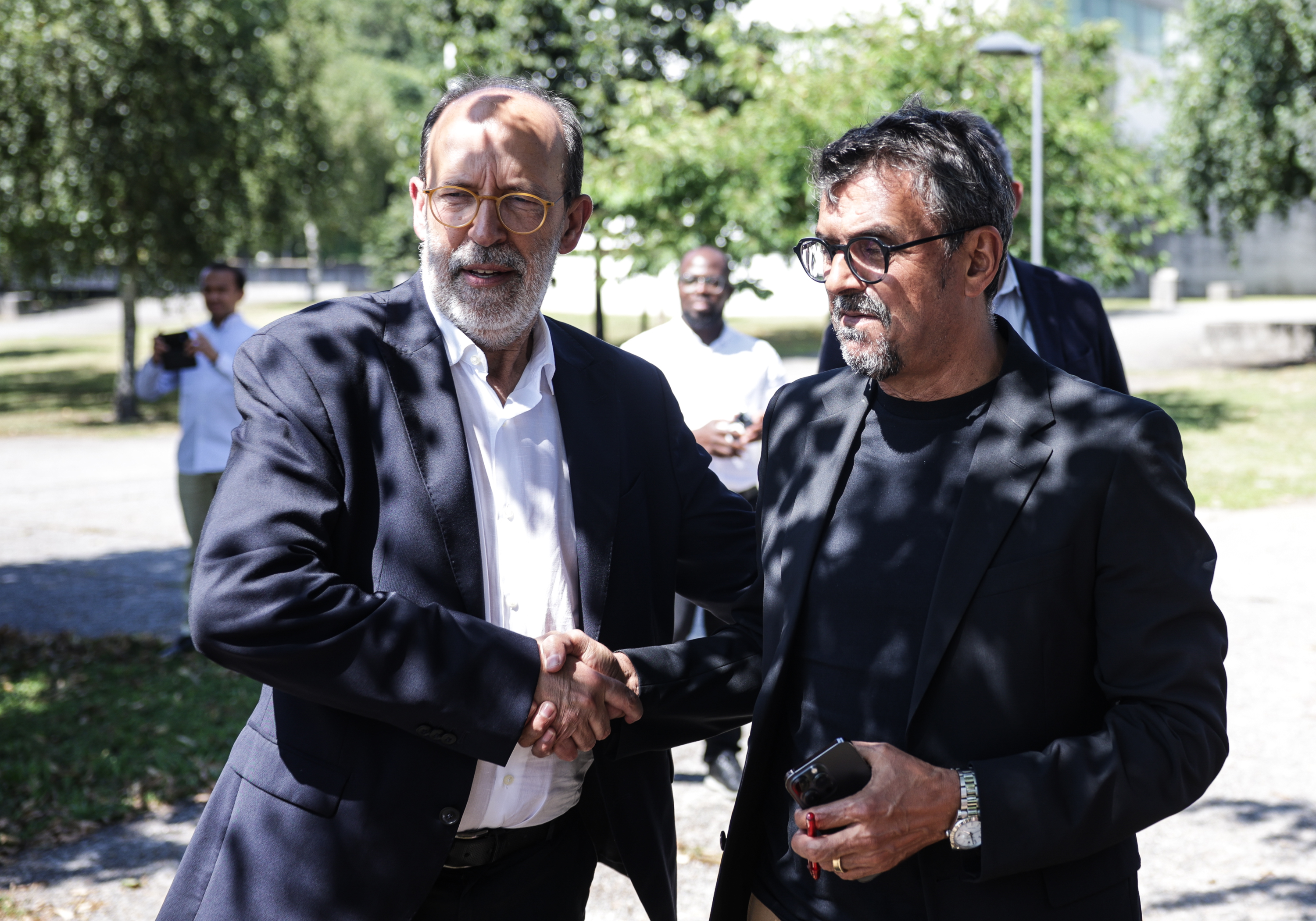 Imagem número 2 da galeria Inauguração de obra de arte em Azurém
