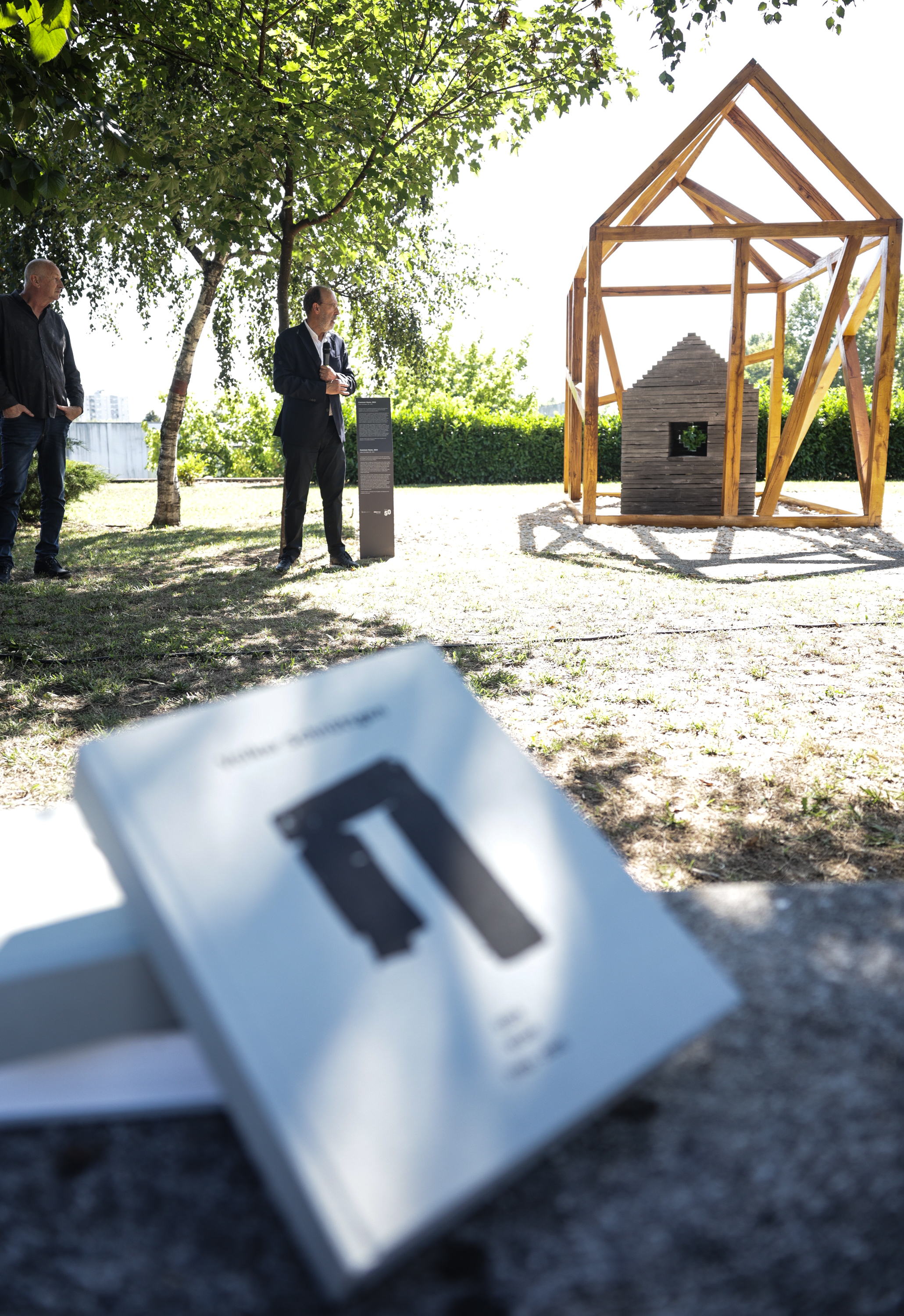 Imagem número 6 da galeria Inauguração de obra de arte em Azurém