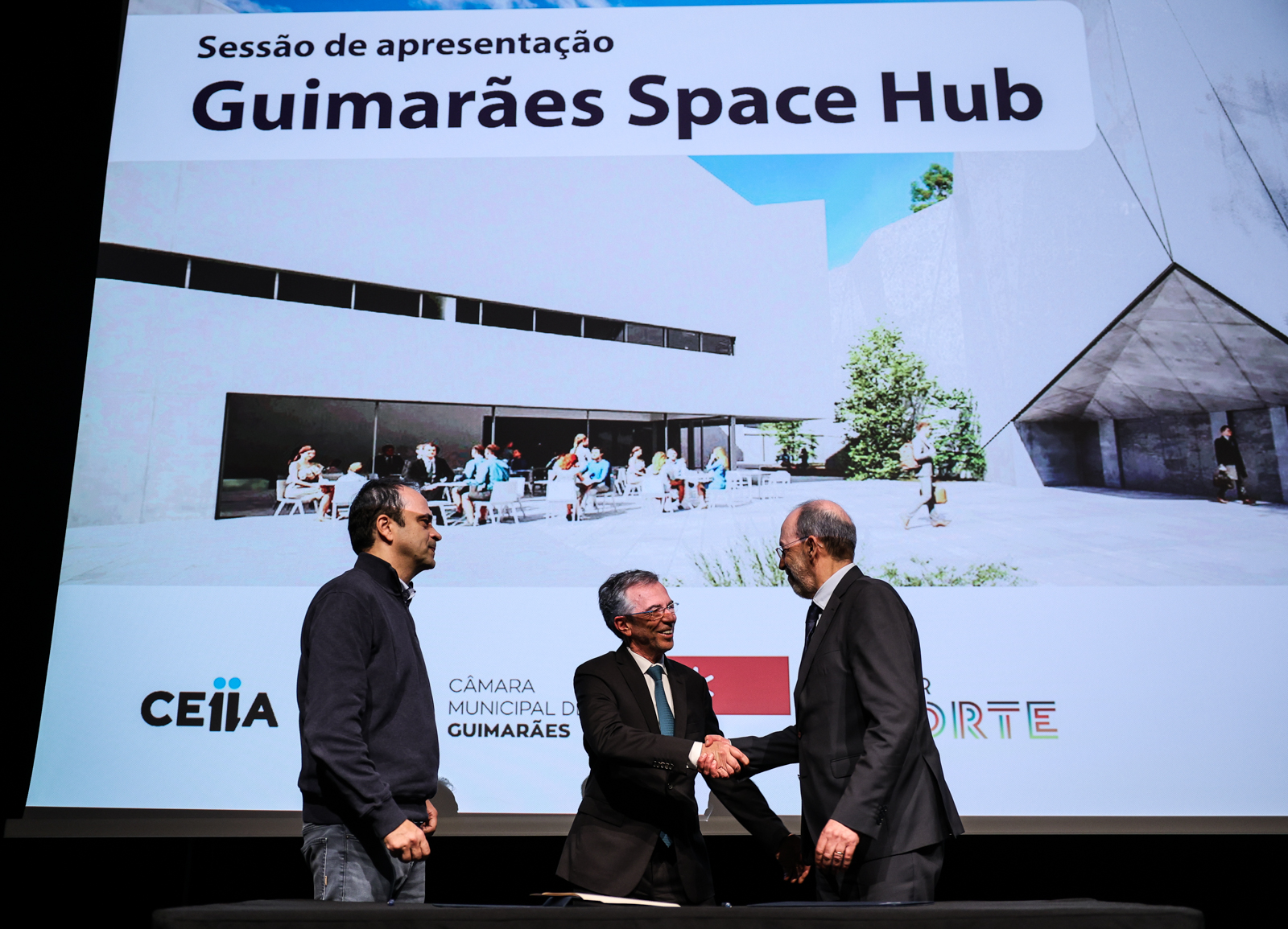 Imagem número 6 da galeria Sessão de apresentação Space Hub