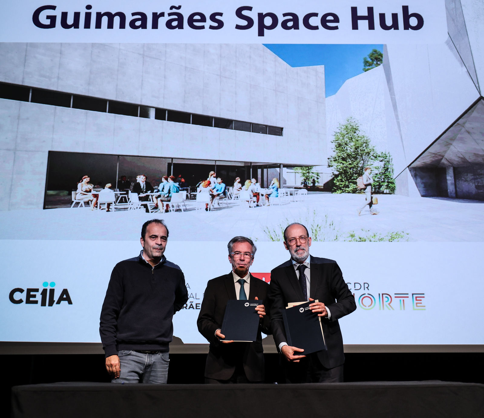 Imagem número 4 da galeria Sessão de apresentação Space Hub