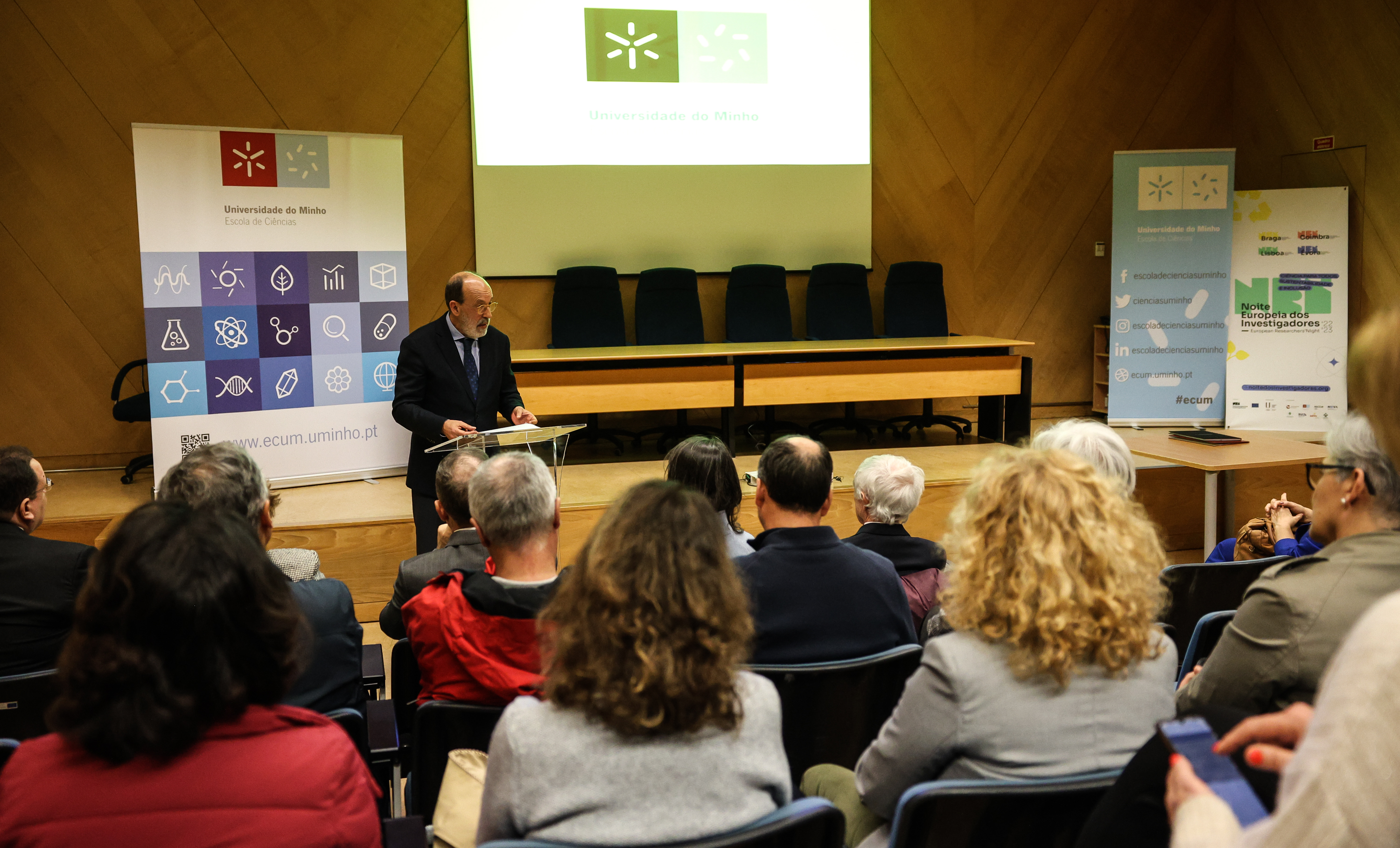 Imagem número 8 da galeria Tomada de Posse da Direção da ECUM