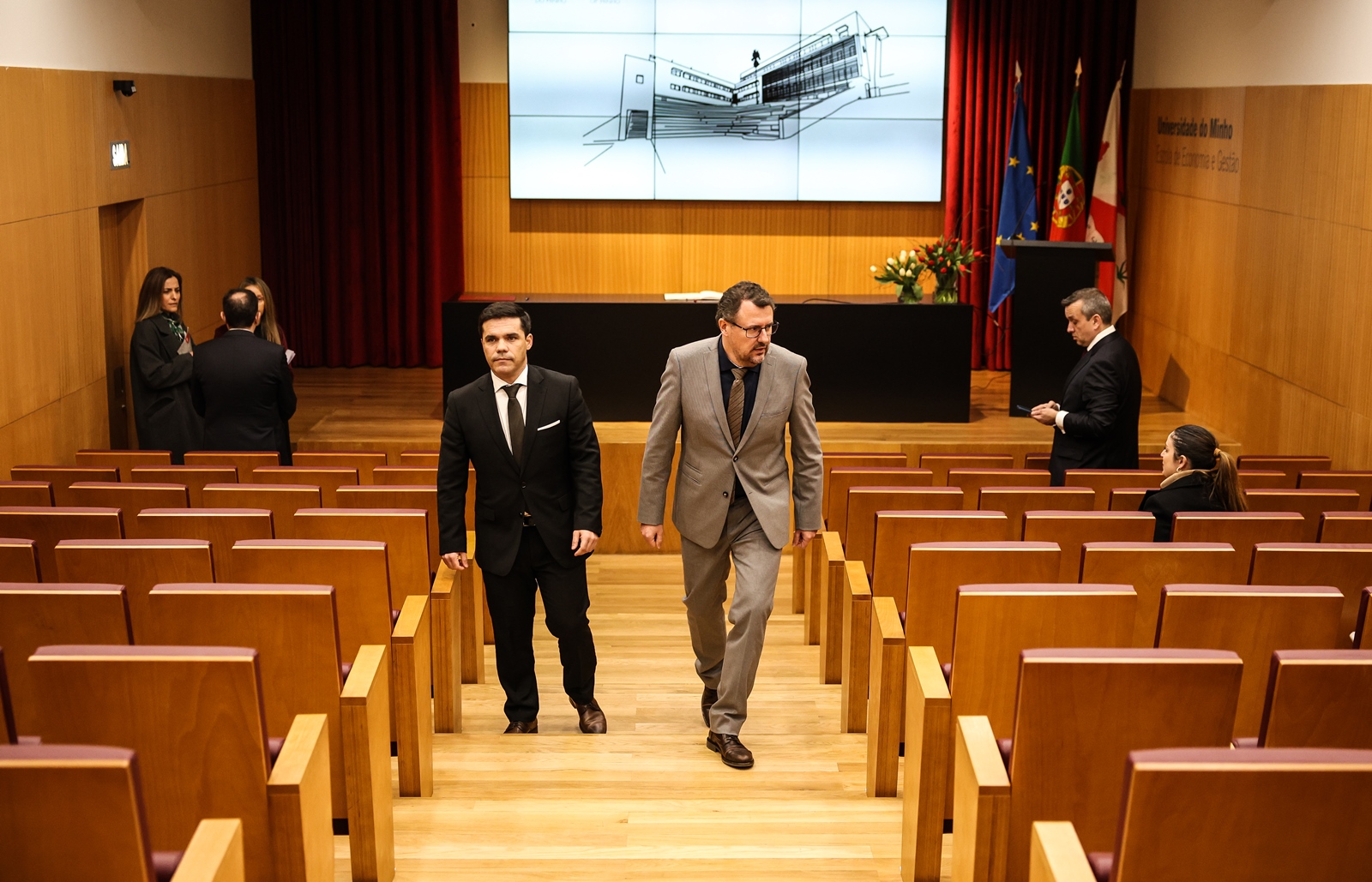 Imagem número 1 da galeria Tomada de posse da Direção da EEG