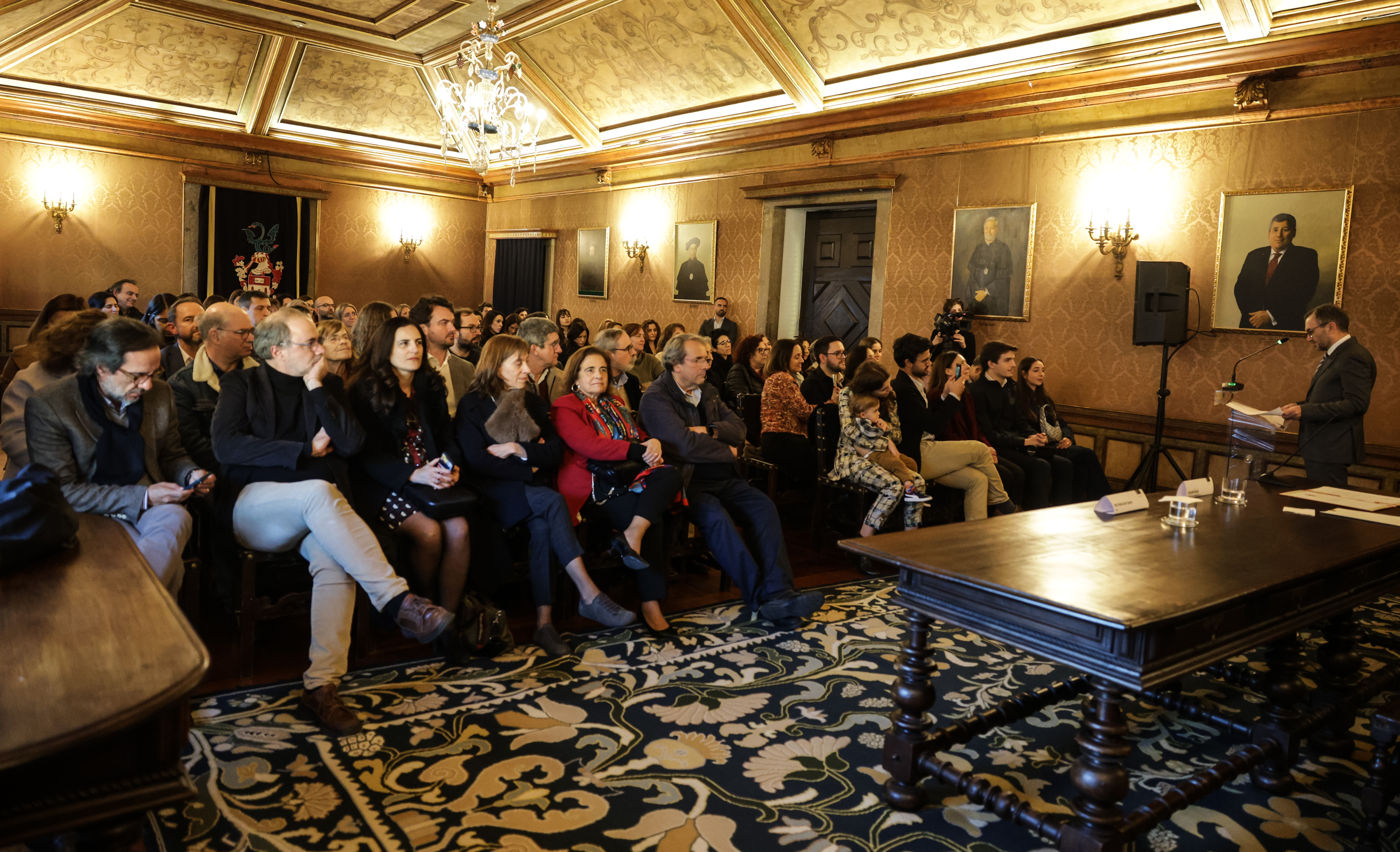 Imagem número 4 da galeria Tomada Posse Vice-Reitor Hernâni Gerós