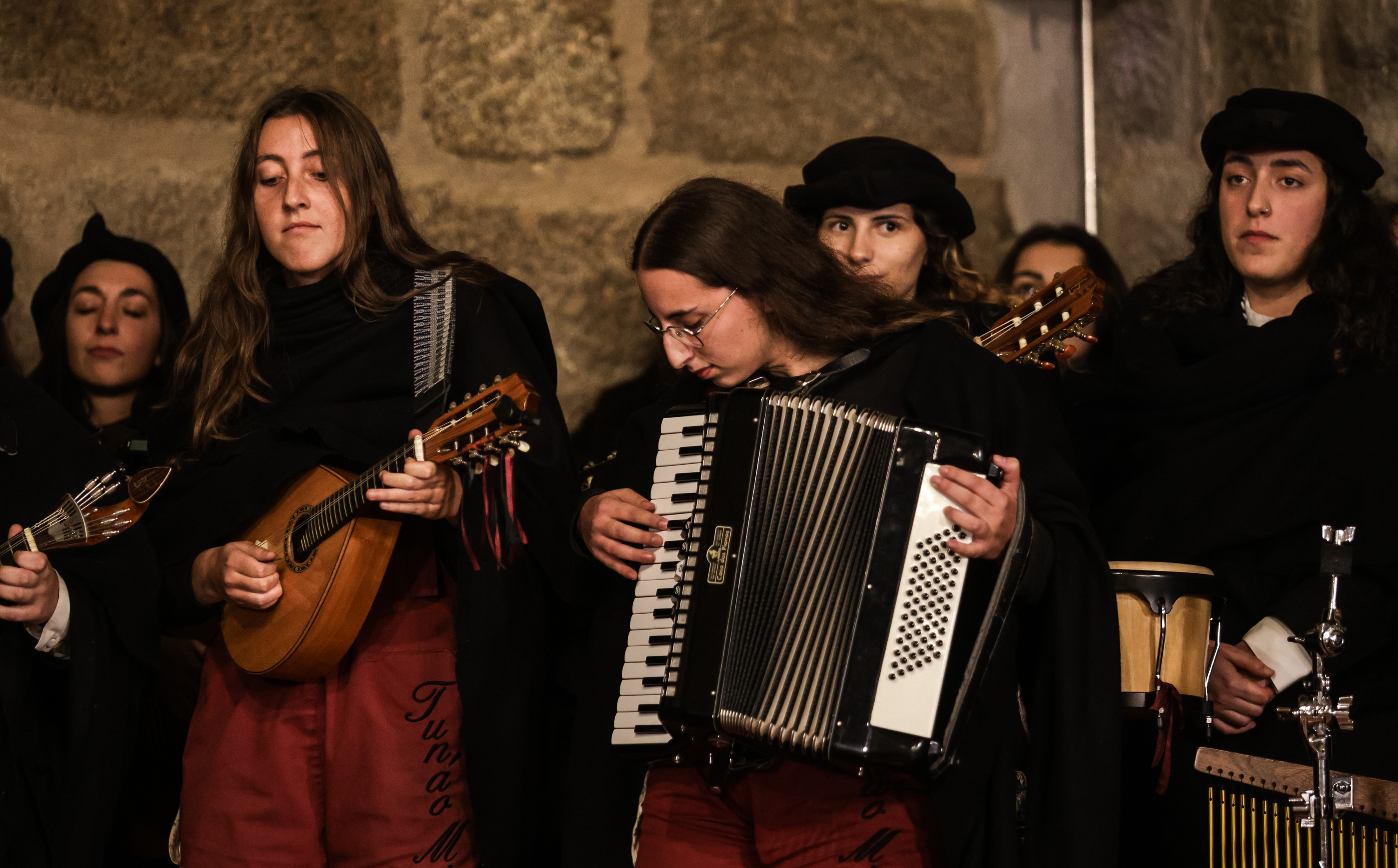 Imagem número 3 da galeria Tunão Serenatas