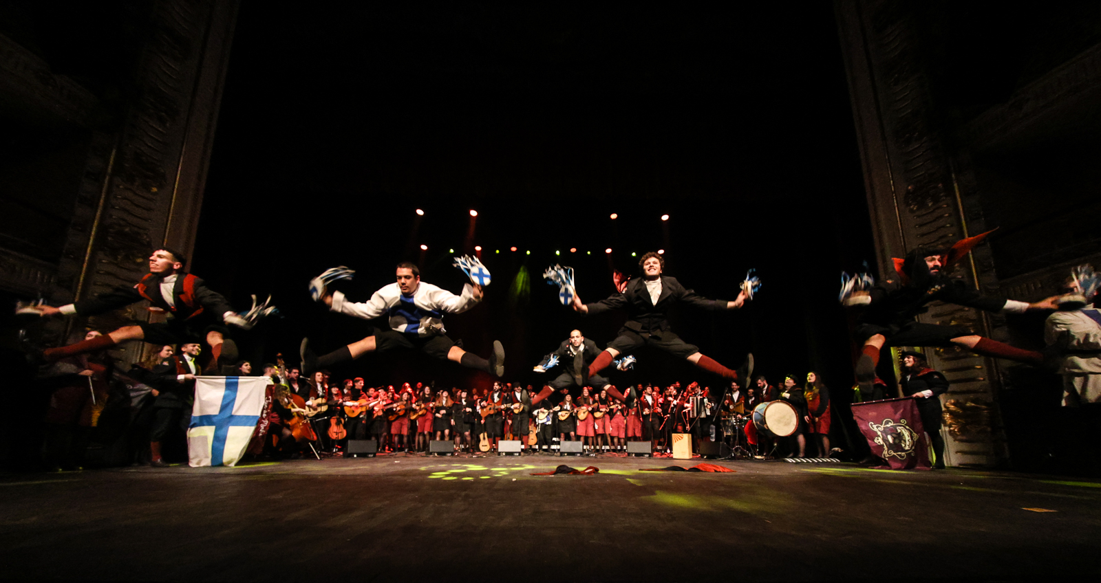 Imagem número 3 da galeria 1º de Dezembro