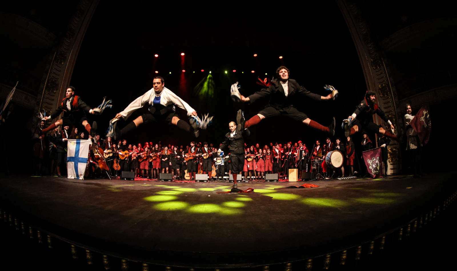 Imagem número 4 da galeria 1º de Dezembro