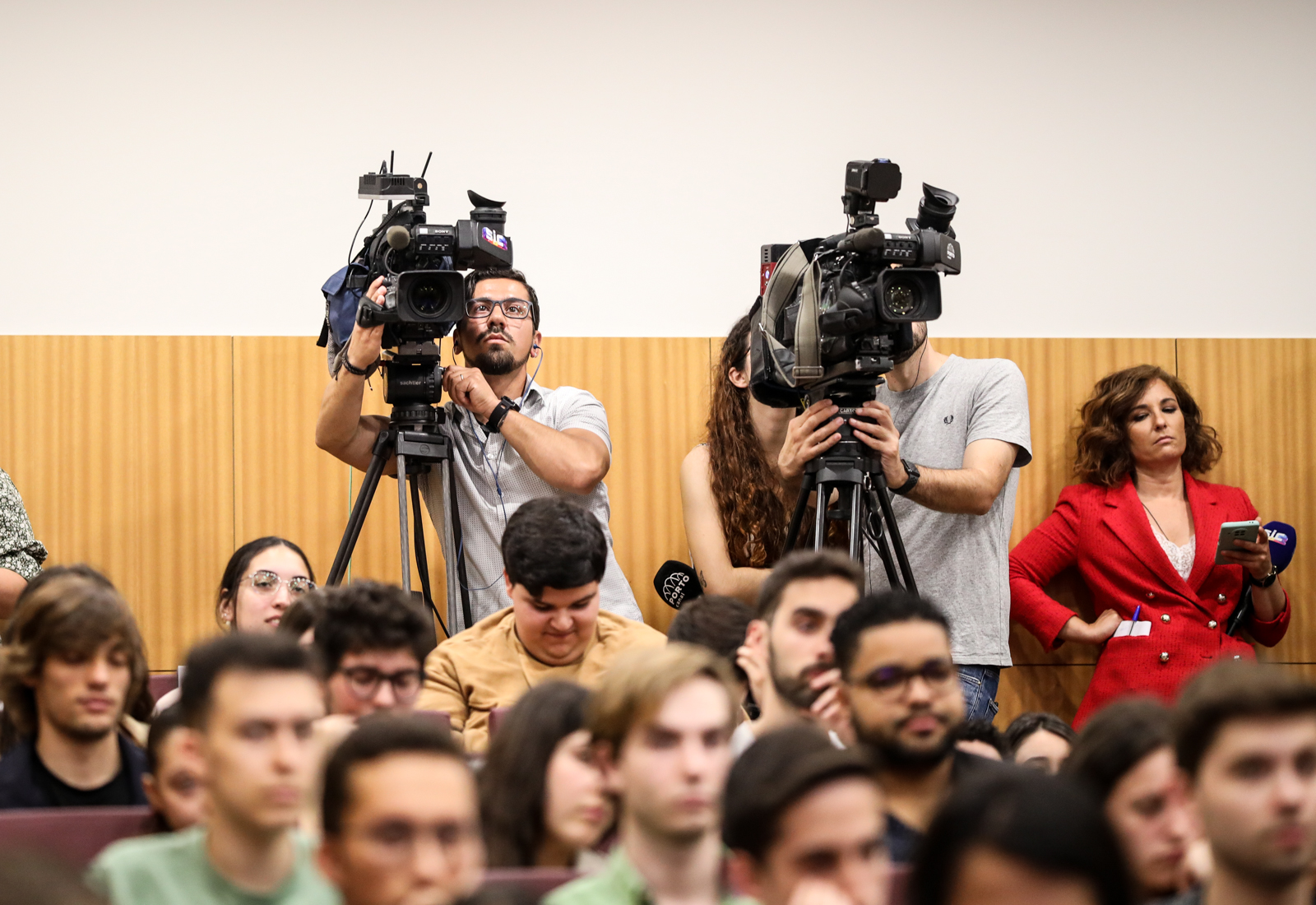 Imagem número 5 da galeria Aula do Ministro da Finanças