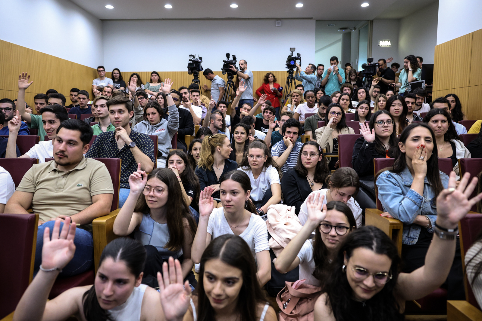 Imagem número 10 da galeria Aula do Ministro da Finanças