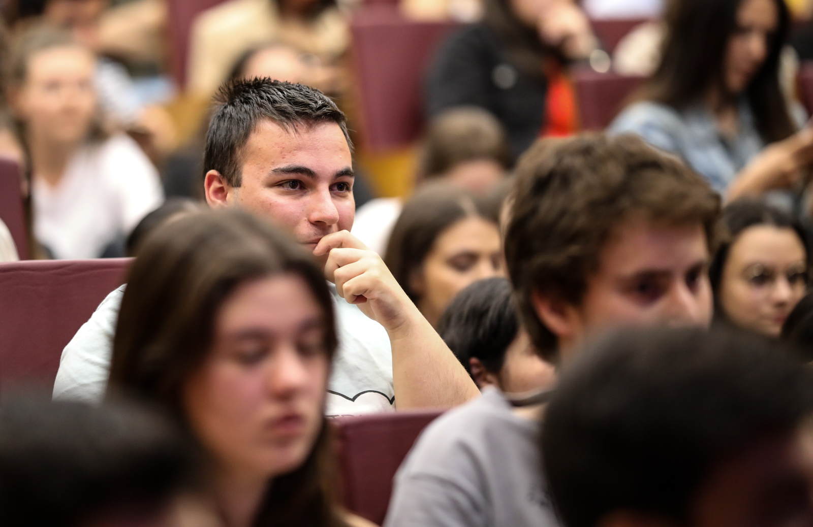 Imagem número 3 da galeria Aula do Ministro da Finanças