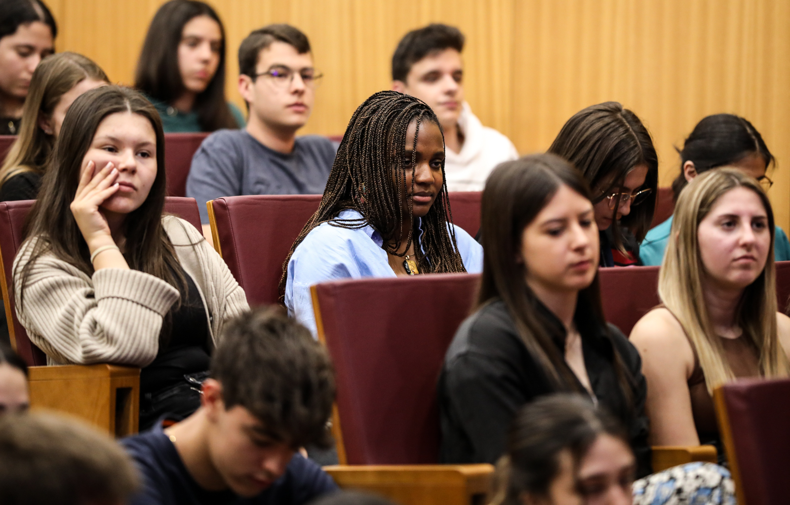 Imagem número 2 da galeria Aula do Ministro da Finanças