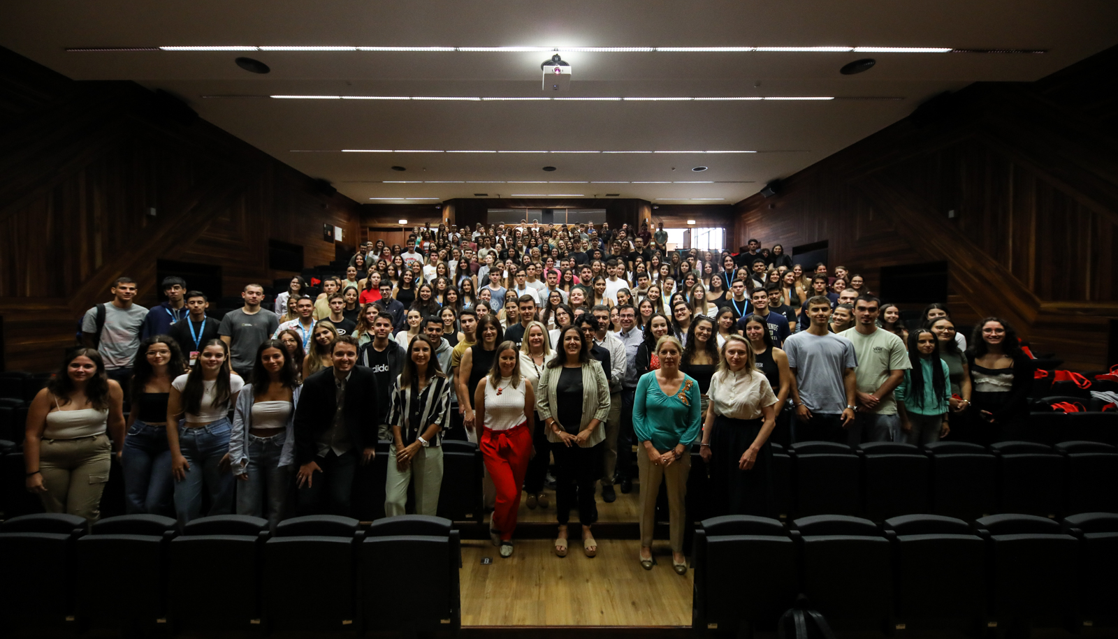 Imagem número 2 da galeria Boas-vindas EEG