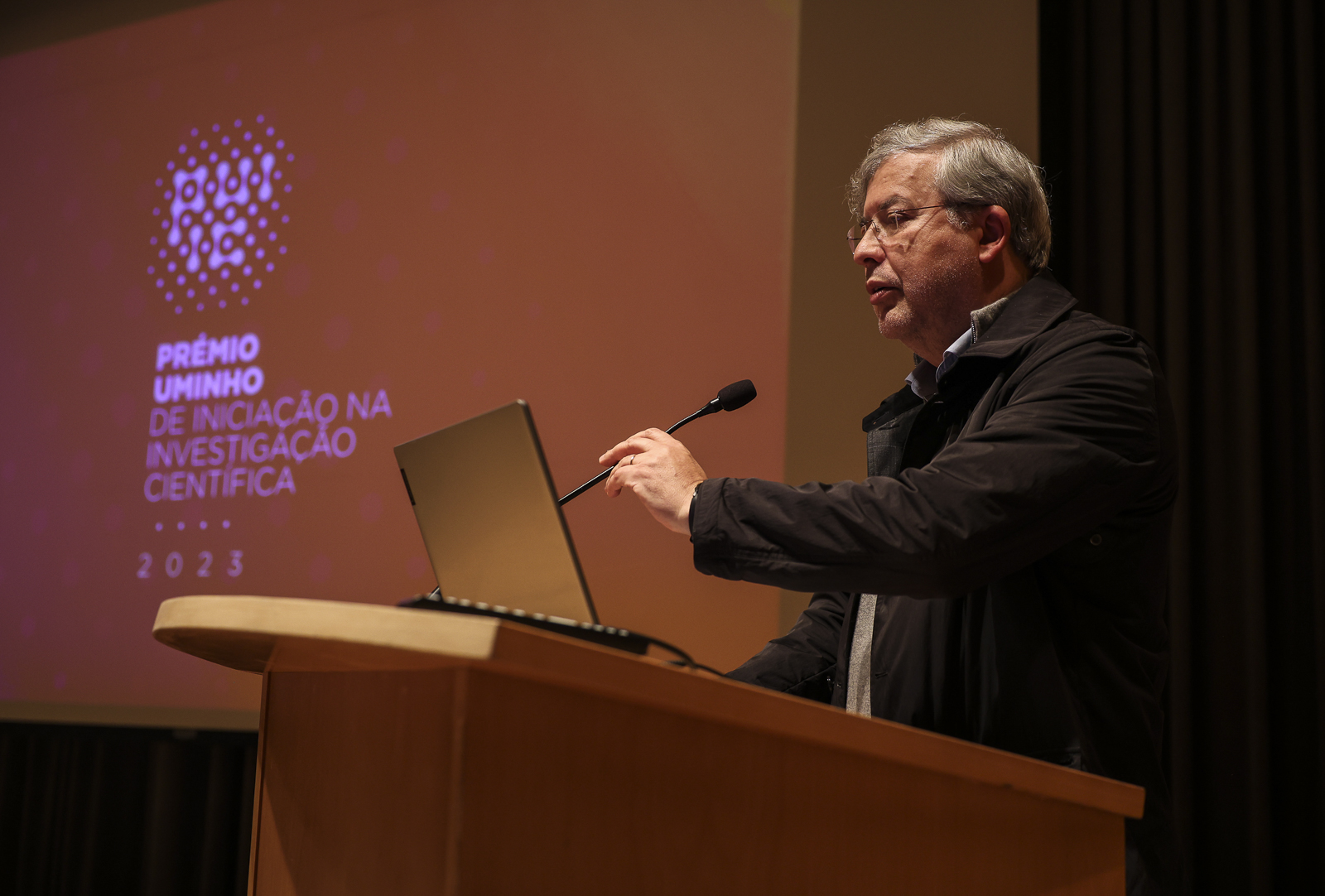 Imagem número 5 da galeria Prémio de Iniciação na Investigação Cientifica