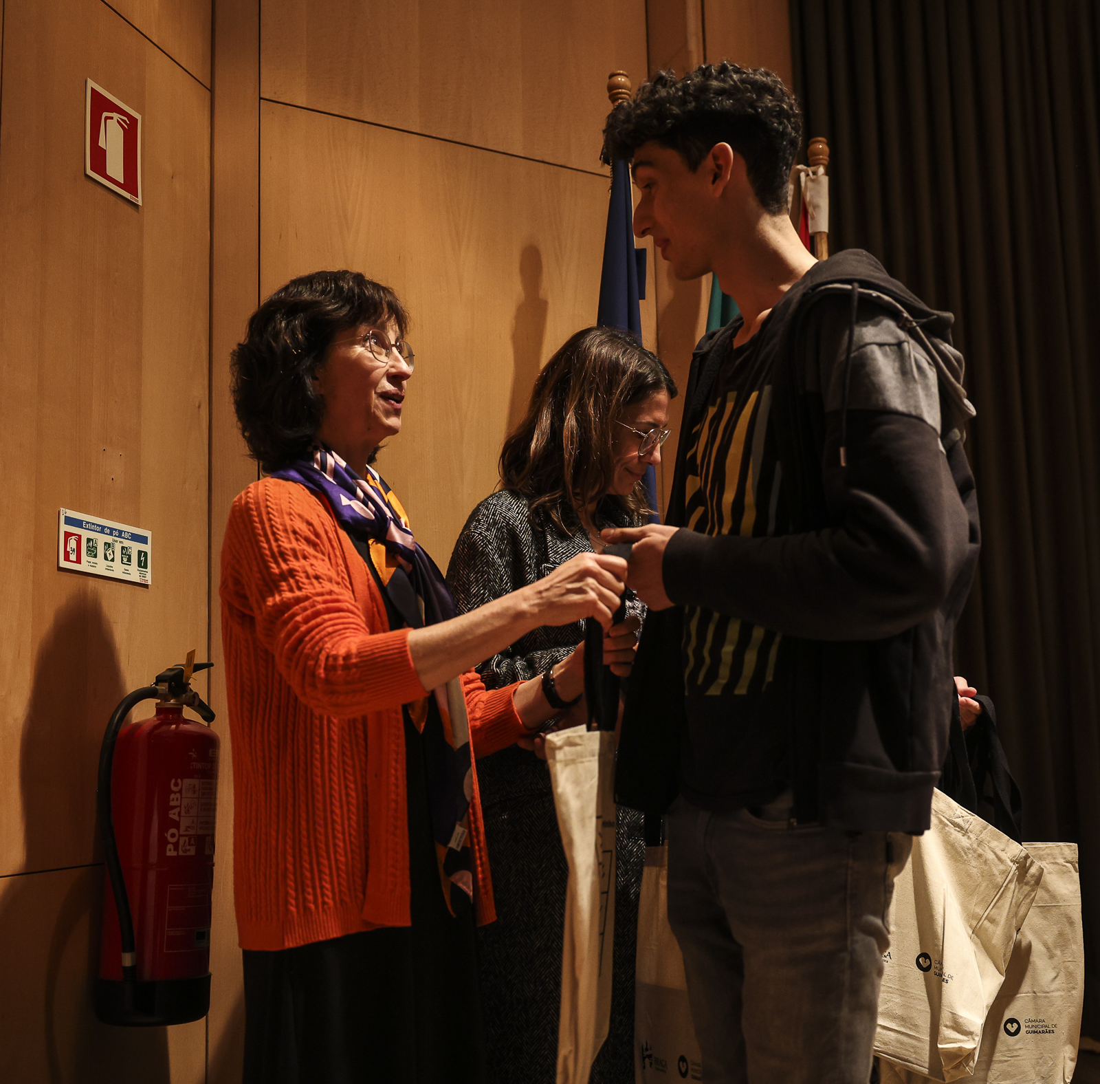 Imagem número 8 da galeria Prémio de Iniciação na Investigação Cientifica