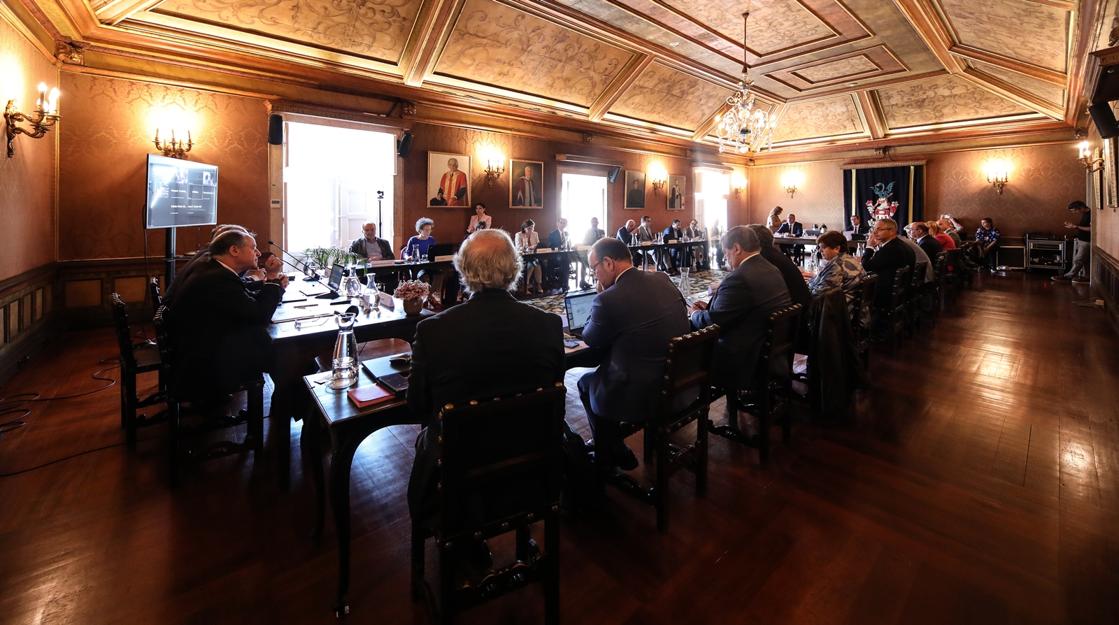 Imagem número 5 da galeria Reunião CRUSOE