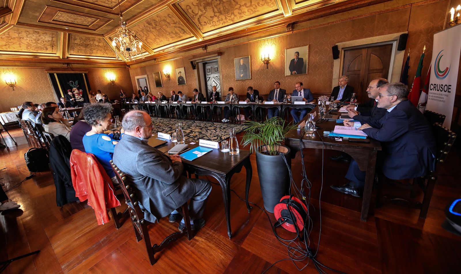 Imagem número 6 da galeria Reunião CRUSOE