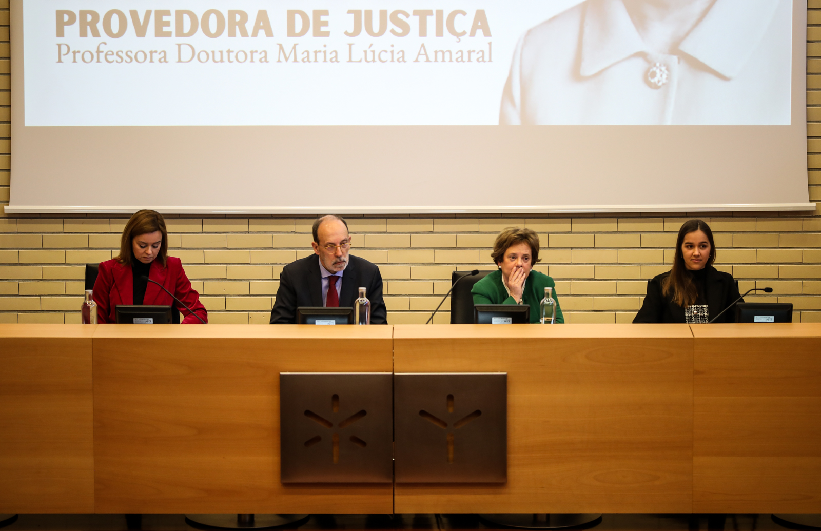 Imagem número 8 da galeria Semana de Direito - Aula Magna da Provedora da Justiça