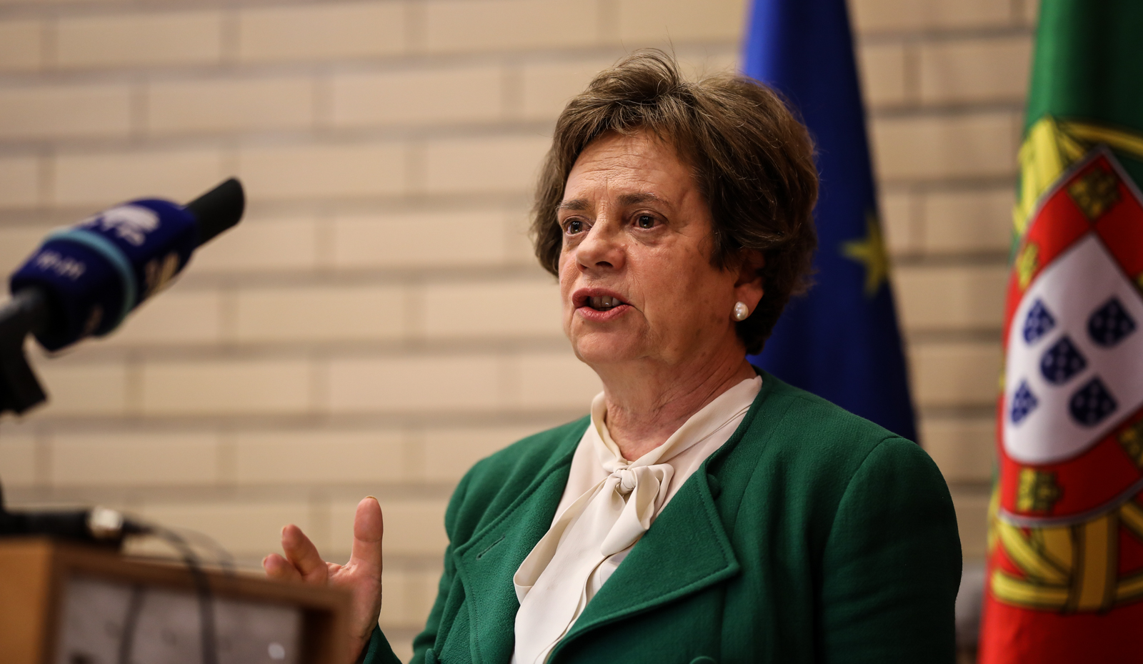 Imagem número 2 da galeria Semana de Direito - Aula Magna da Provedora da Justiça