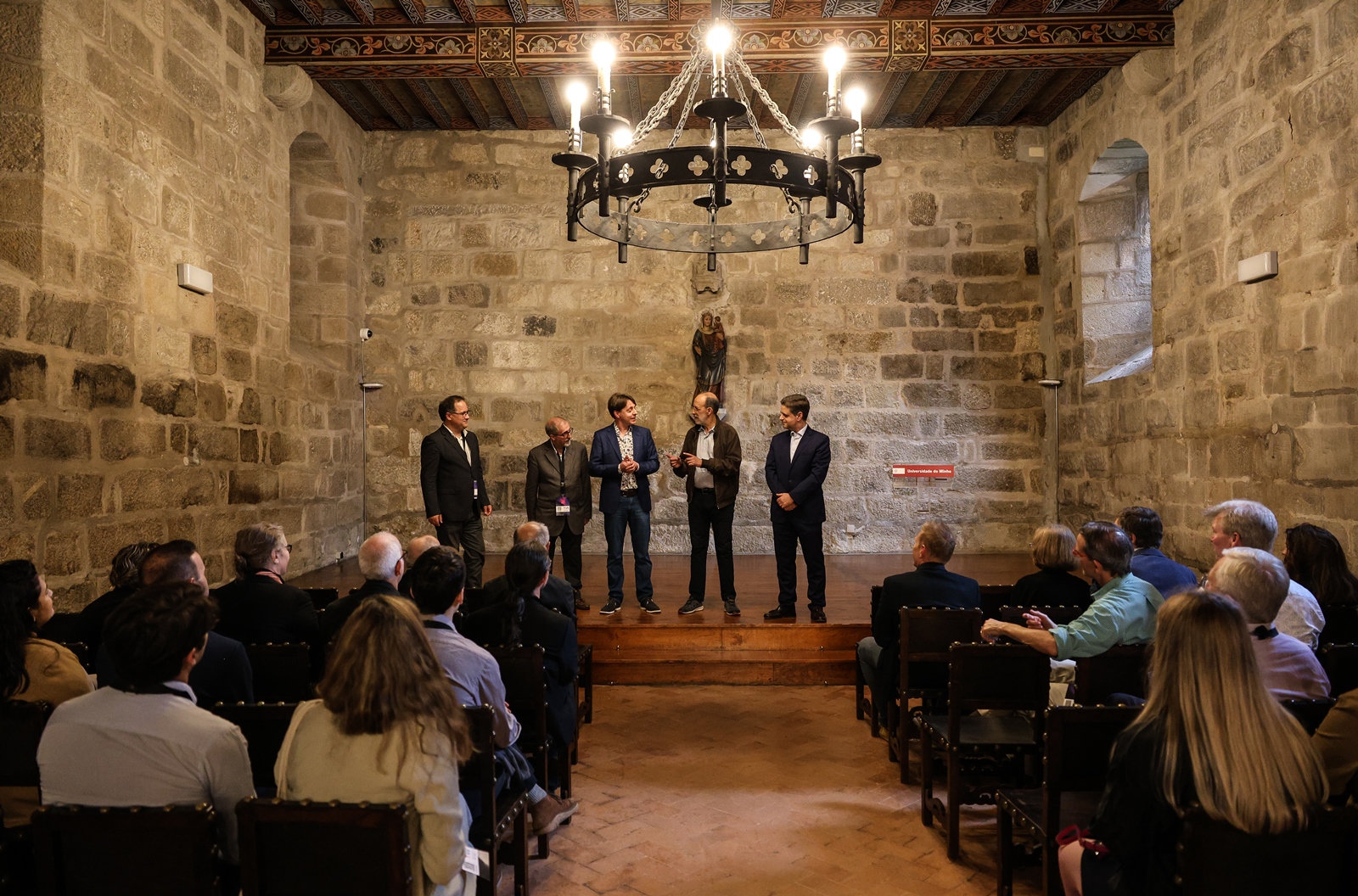 Imagem número 2 da galeria Verde de Honra Congresso IA