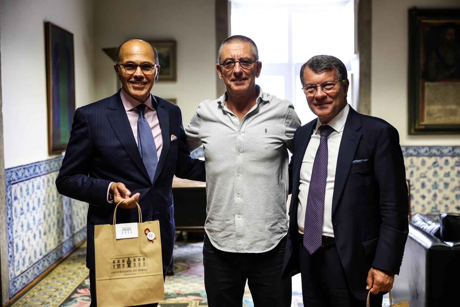 Imagem número 4 da galeria Visita do Embaixador de Marrocos