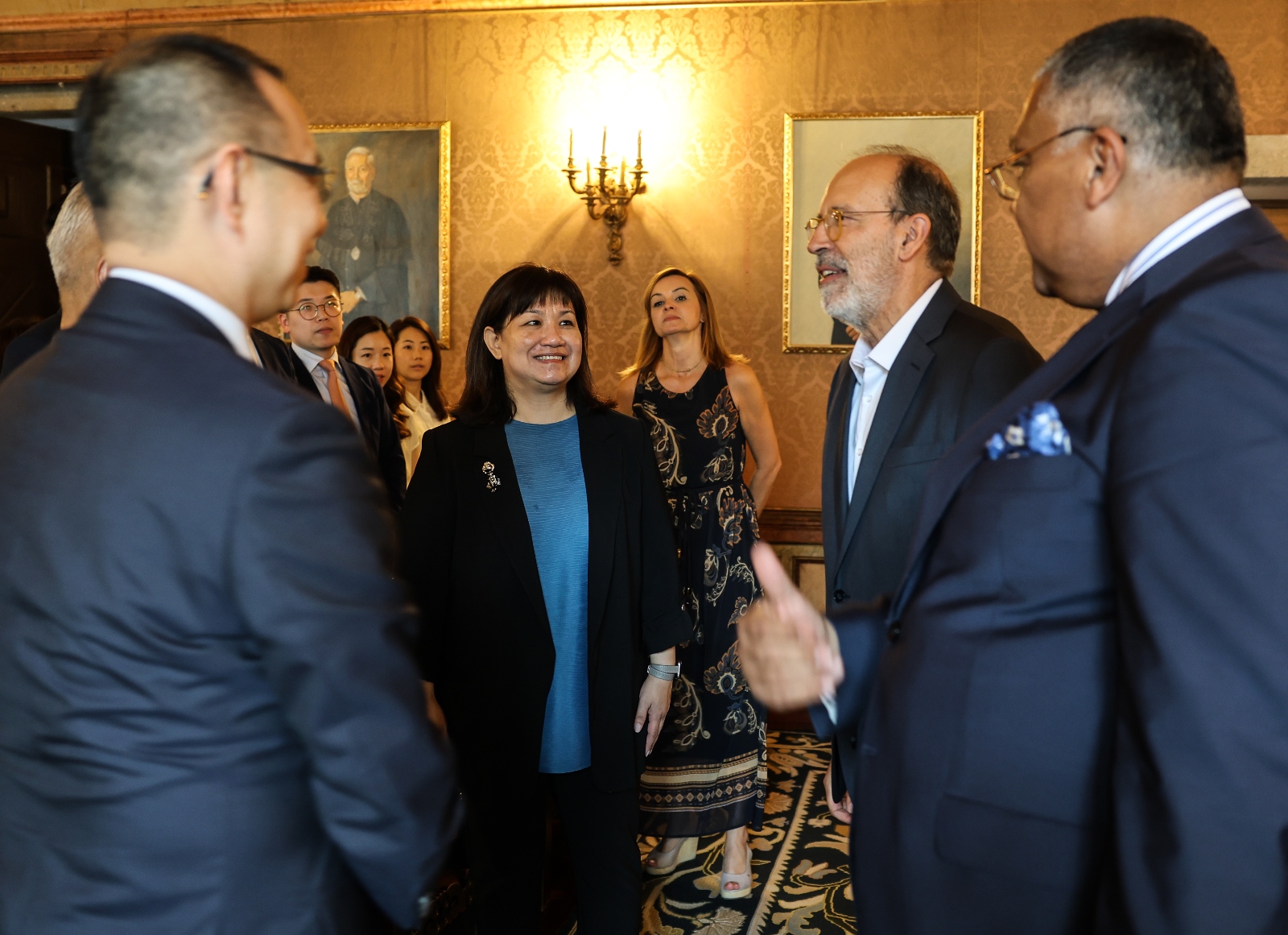 Imagem número 9 da galeria Visita delegação de Macau