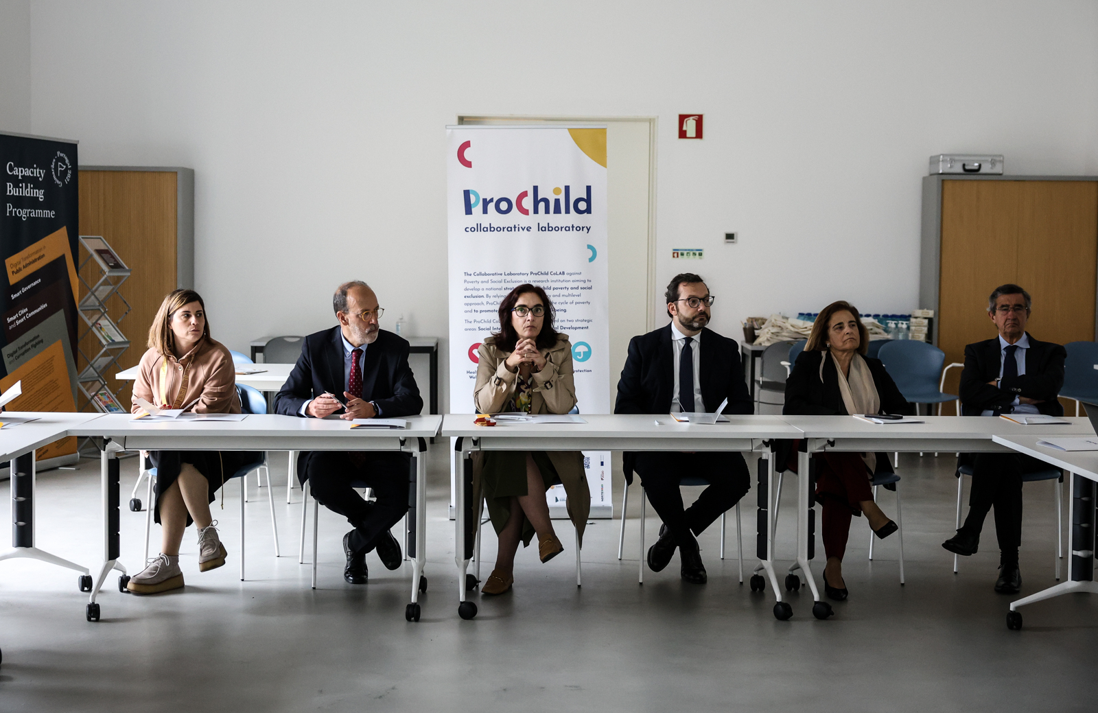 Imagem número 5 da galeria Visita Ministra da Ciência