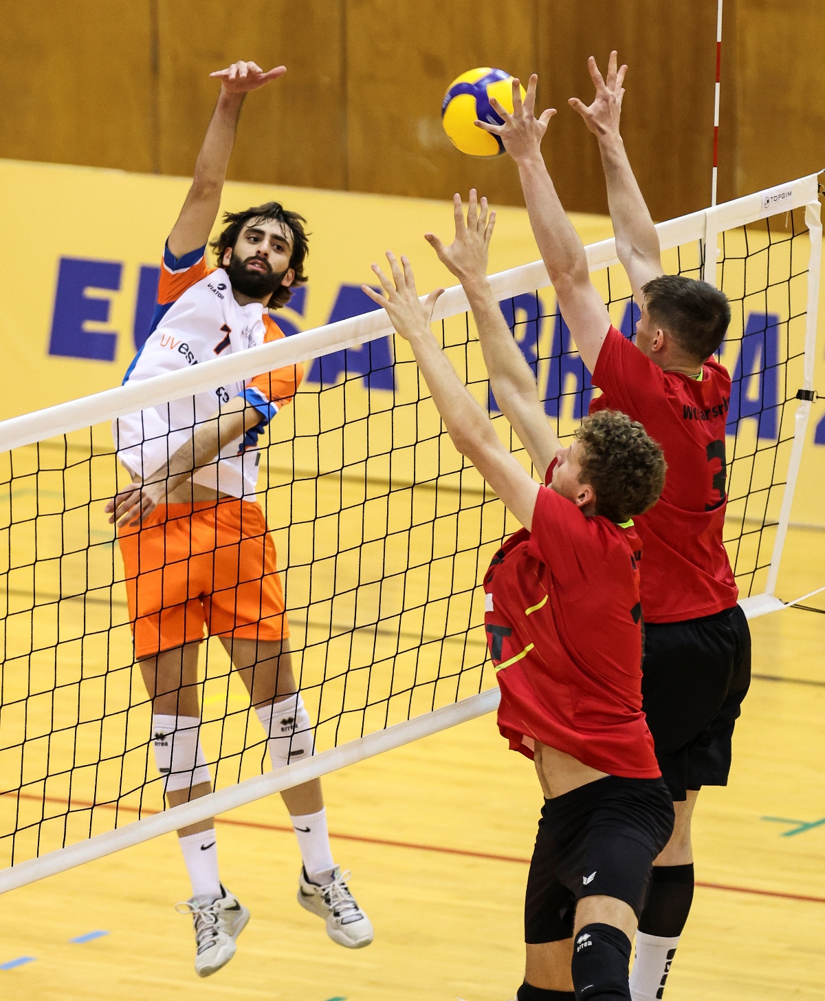 Imagem número 7 da galeria Europeu Universitário de Voleibol