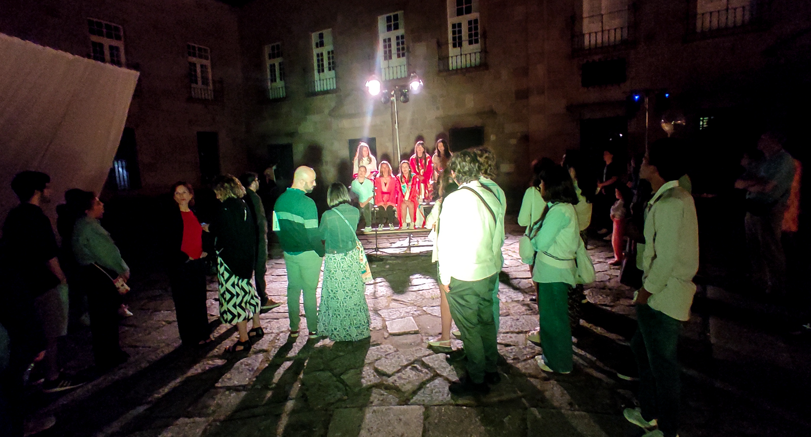 Imagem número 3 da galeria Espectaculo Multisensorial 50 Anos UMinho