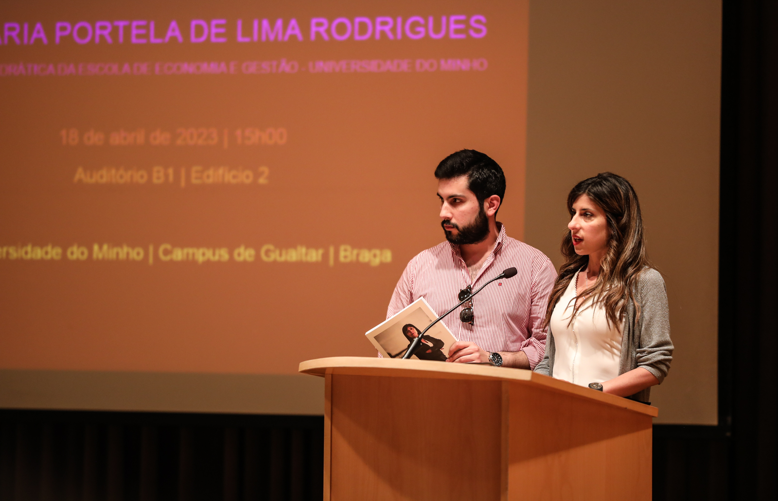 Imagem número 5 da galeria Homenagem Póstuma Lucia Rodrigues