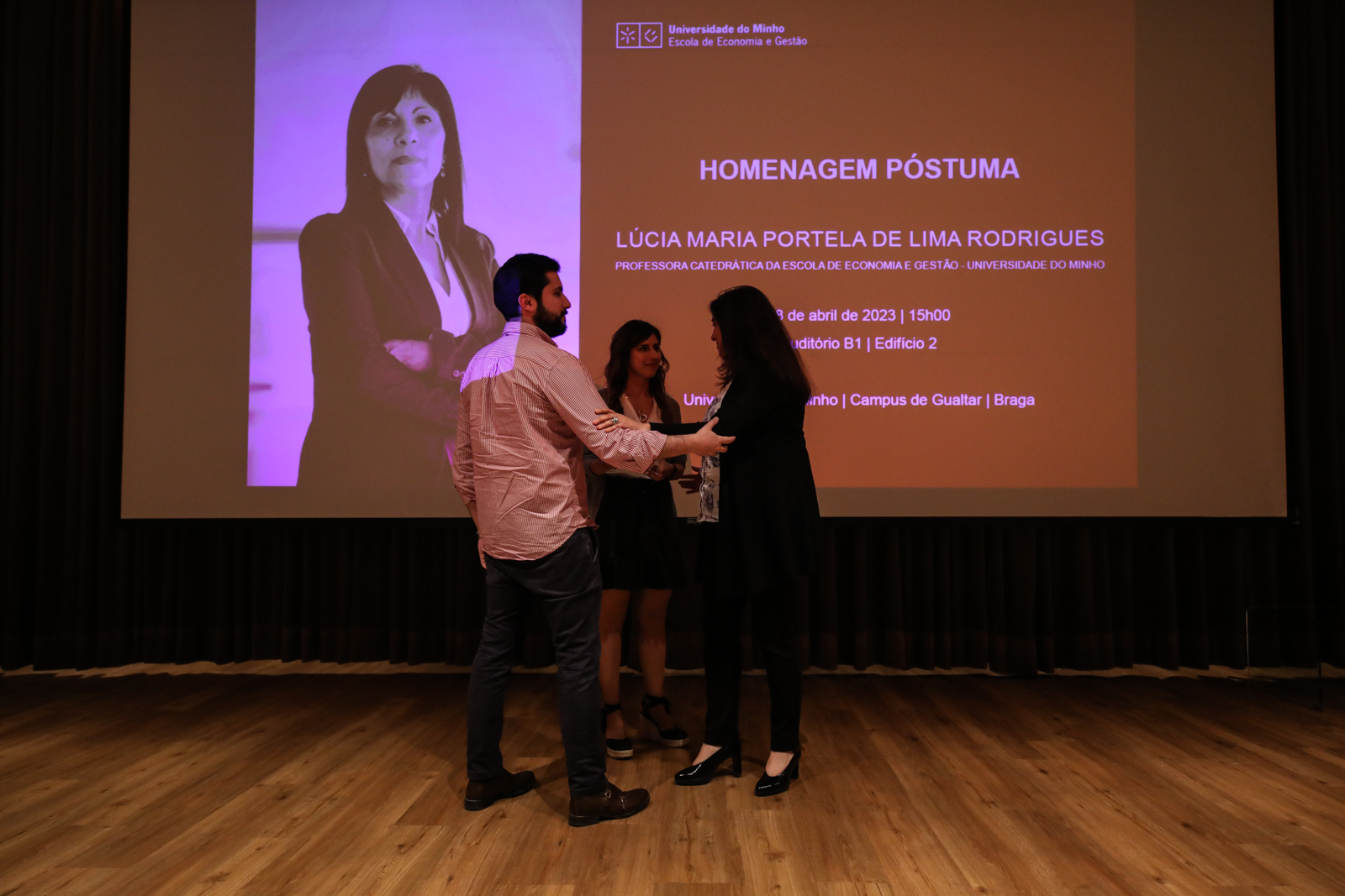 Imagem número 10 da galeria Homenagem Póstuma Lucia Rodrigues