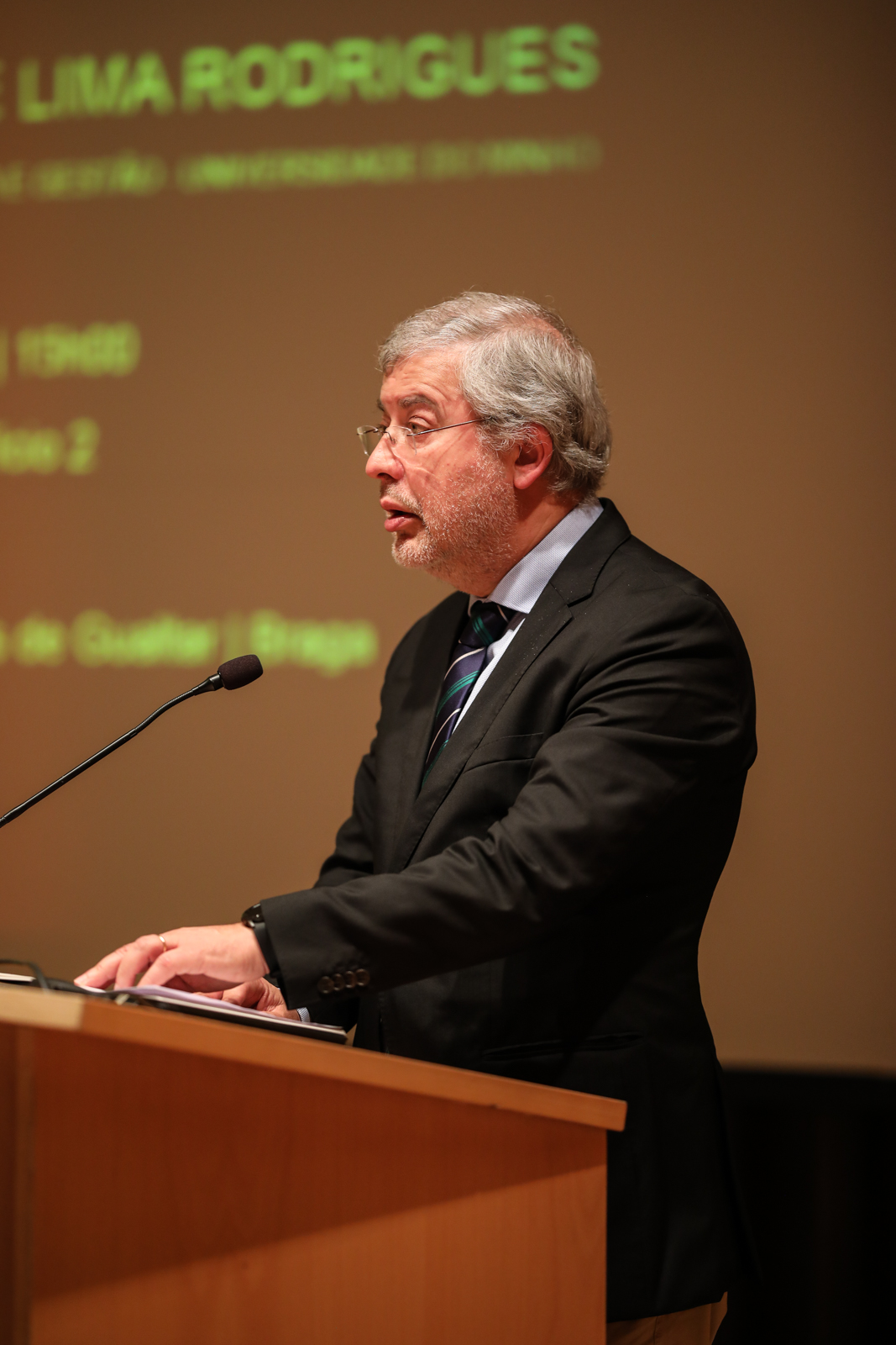 Imagem número 3 da galeria Homenagem Póstuma Lucia Rodrigues