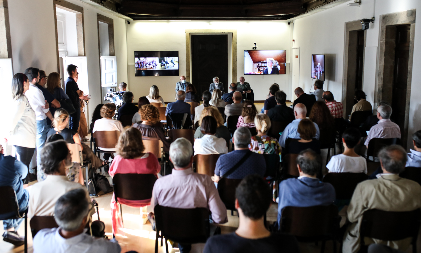 Imagem número 5 da galeria Apresentação do Livro Moisés