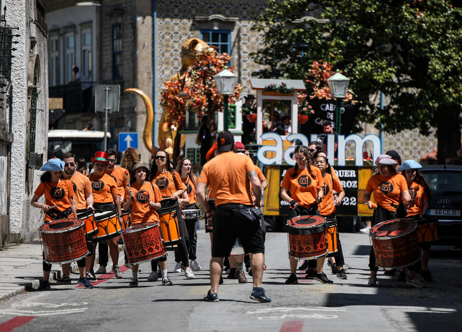 Imagem número 5 da galeria Cortejo