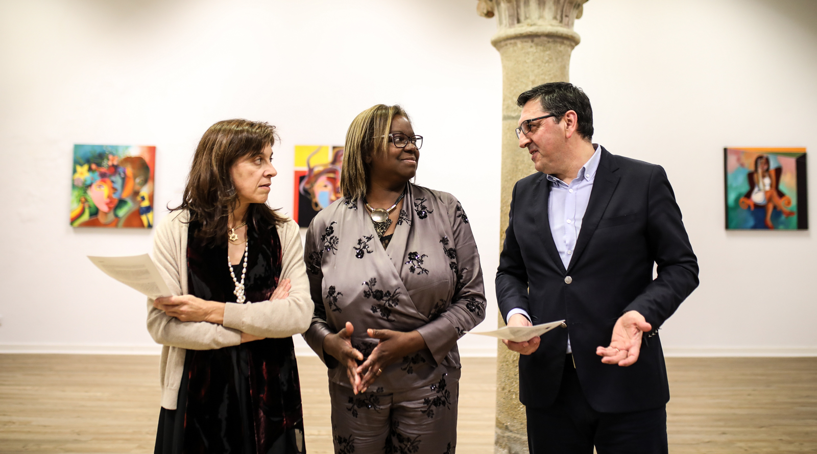 Imagem número 2 da galeria Exposição Dualidades