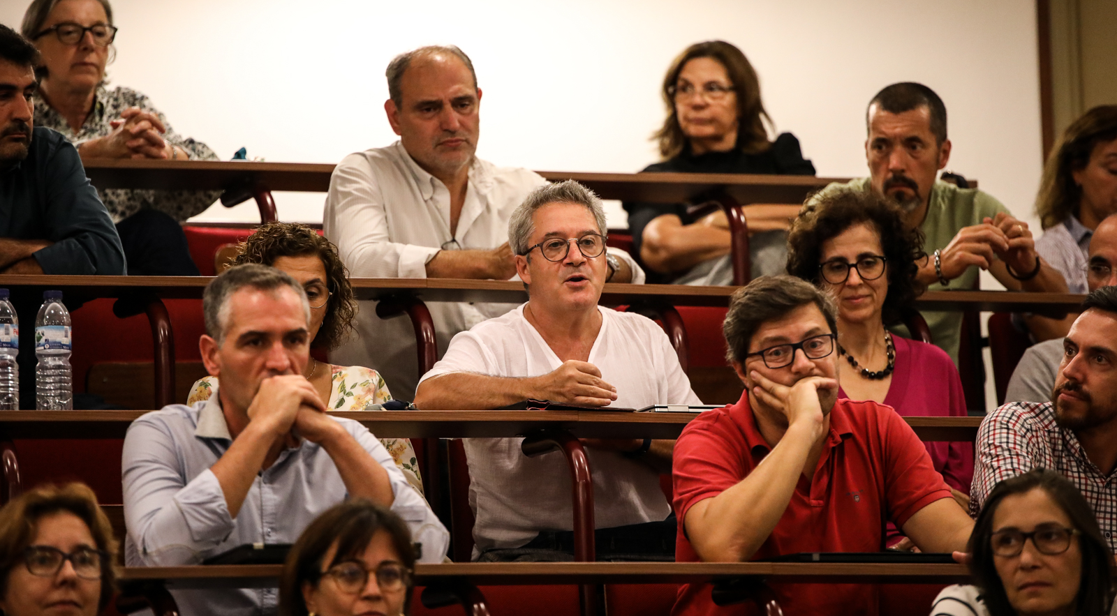 Imagem número 1 da galeria Reitor conversa com EEUM