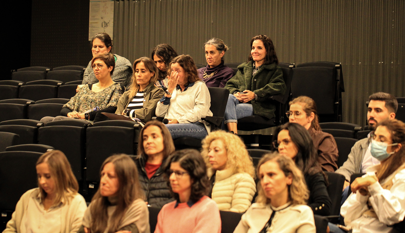 Imagem número 8 da galeria Reitor conversa com Escola de Medicina