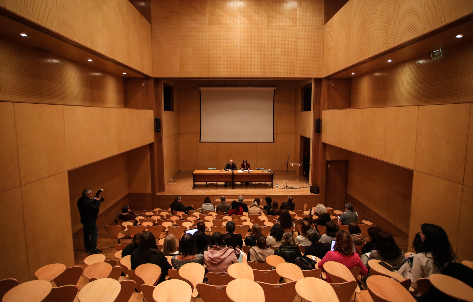 Imagem número 1 da galeria Reitor conversa com IE