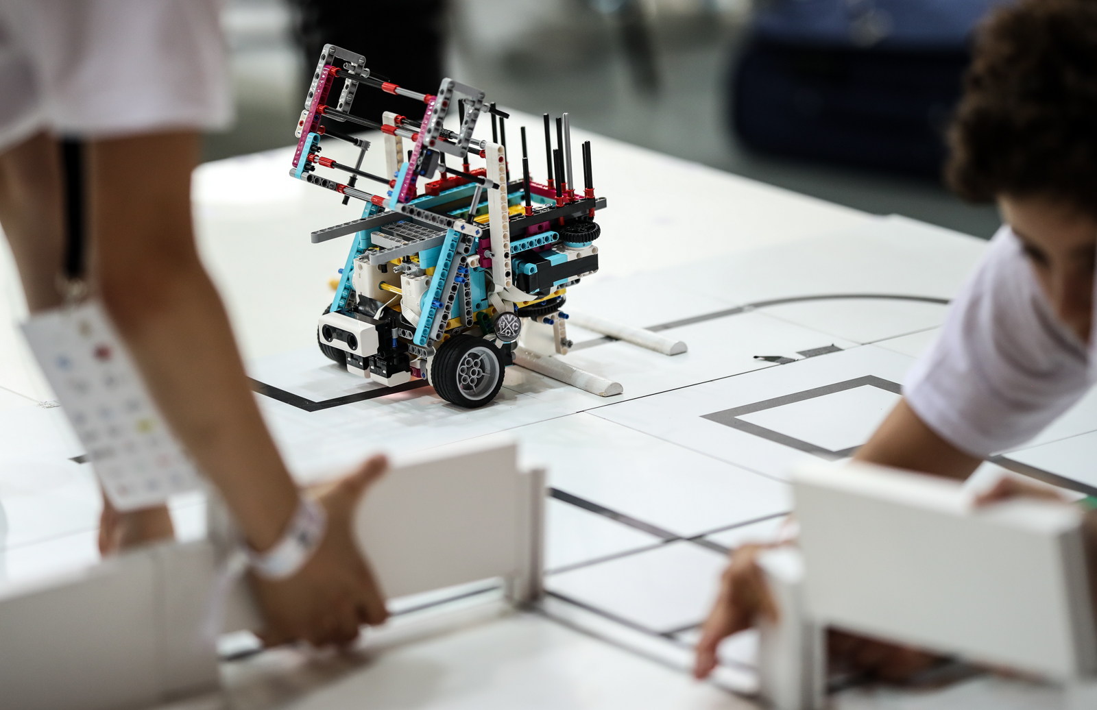 Imagem número 2 da galeria Robocup